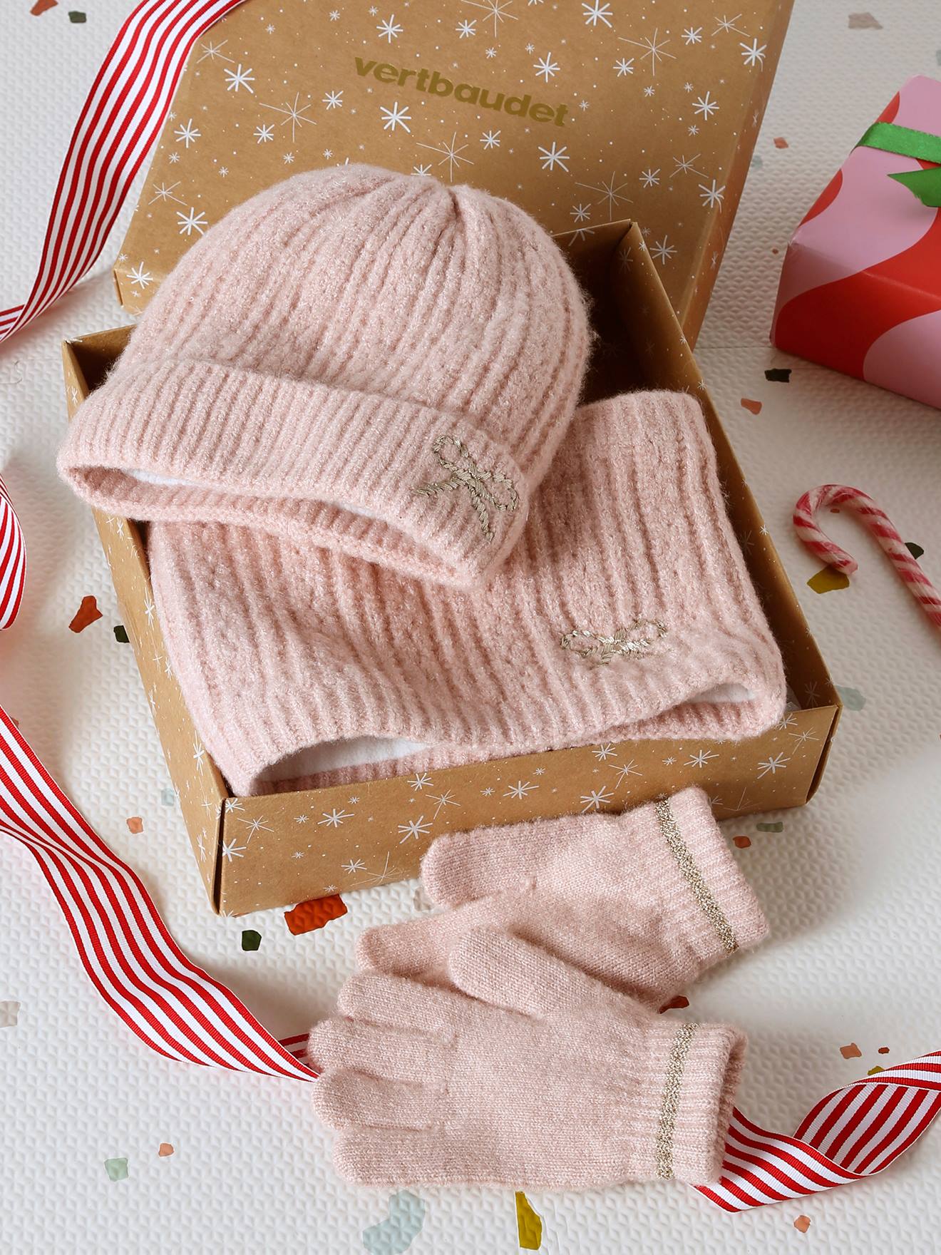 Kerstcadeauset voor meisjes muts + snood + wanten/handschoenen roze (poederkleur)