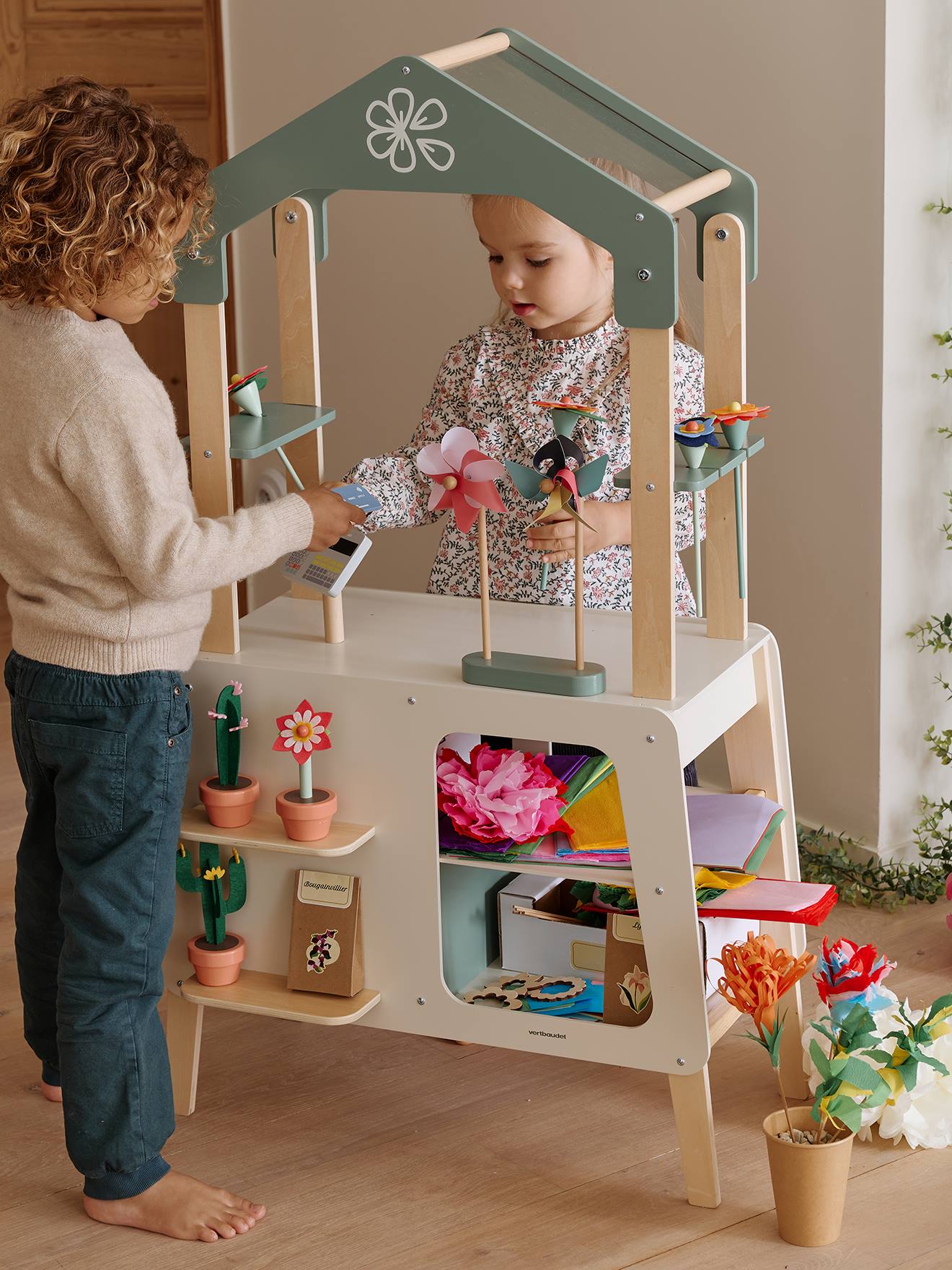 Atelier van FSC® houten bloemen groen