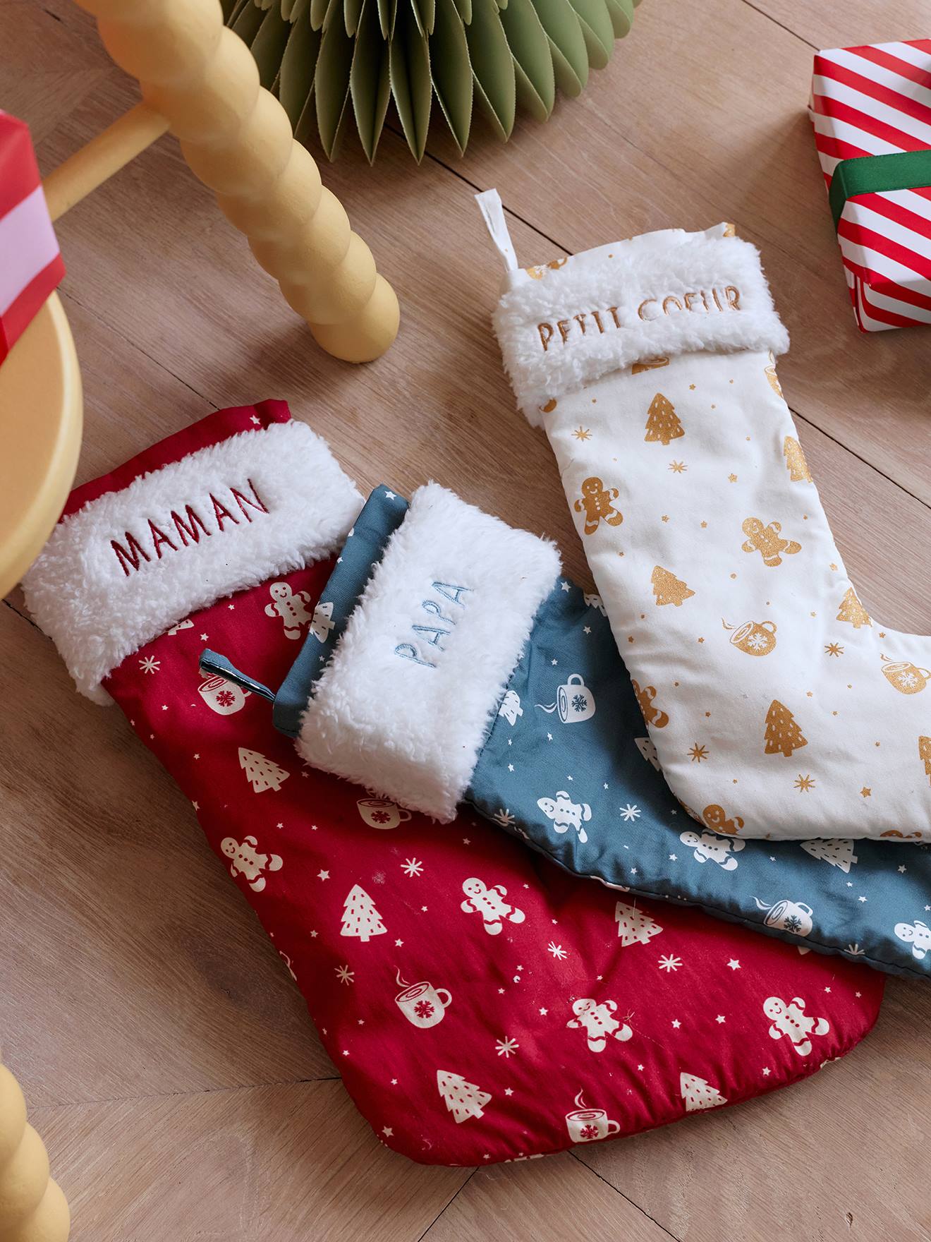 Set van 3 kerstsokken rood