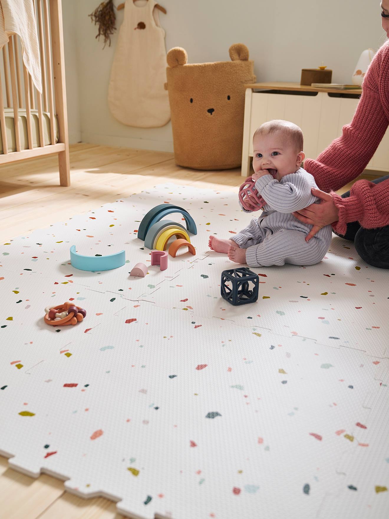 Groot tapijt met 9 schuimtegels ecru