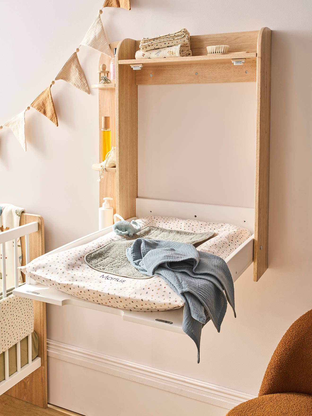 Wandluiertafel met opbergruimte hout