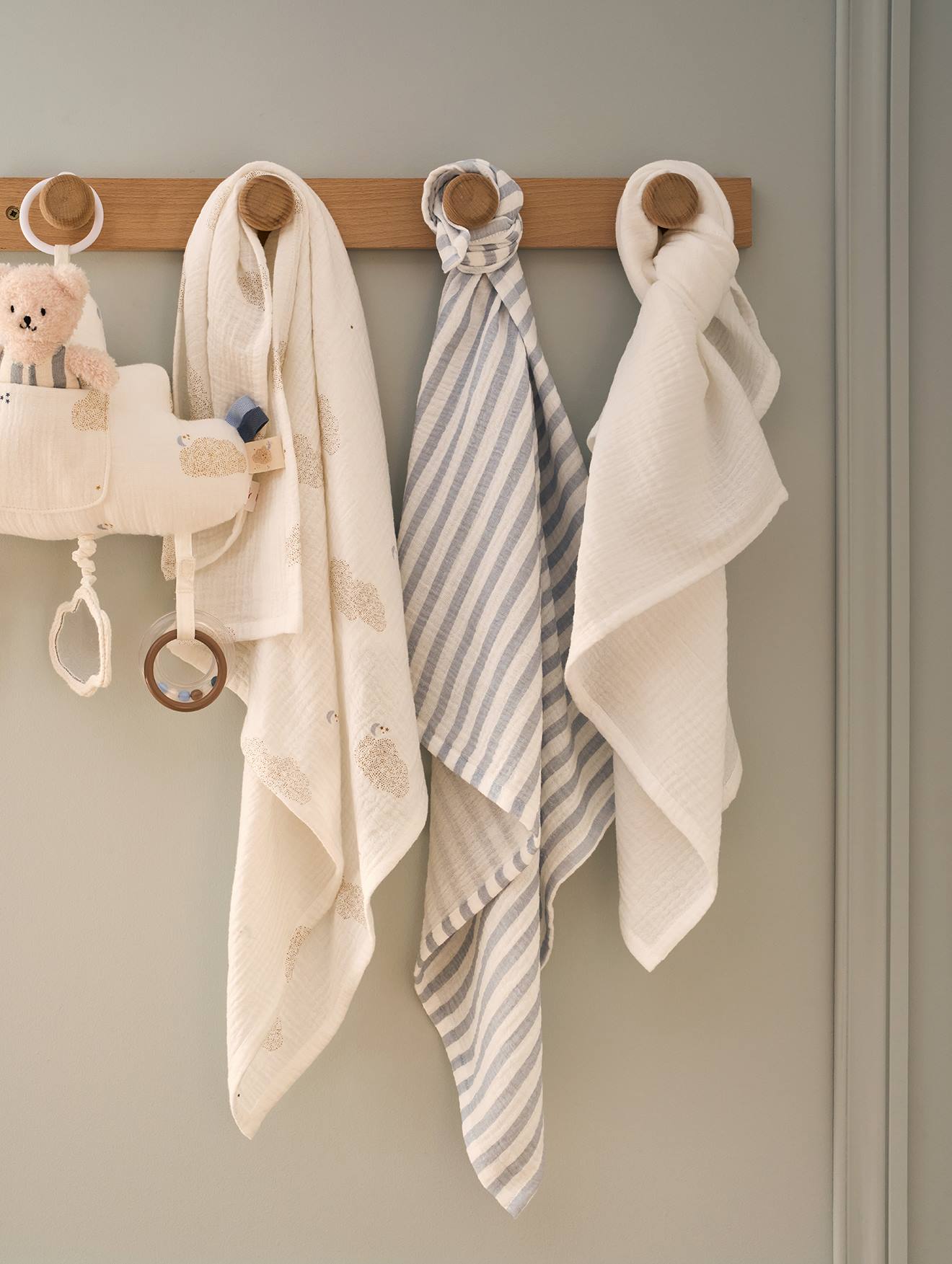 Set van 3 gazen katoenen luiers IN DE WOLKEN wit, bedrukt