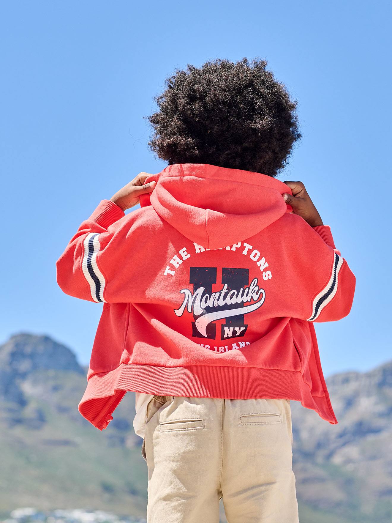 Sweater voor jongens met geplaatst motief rood