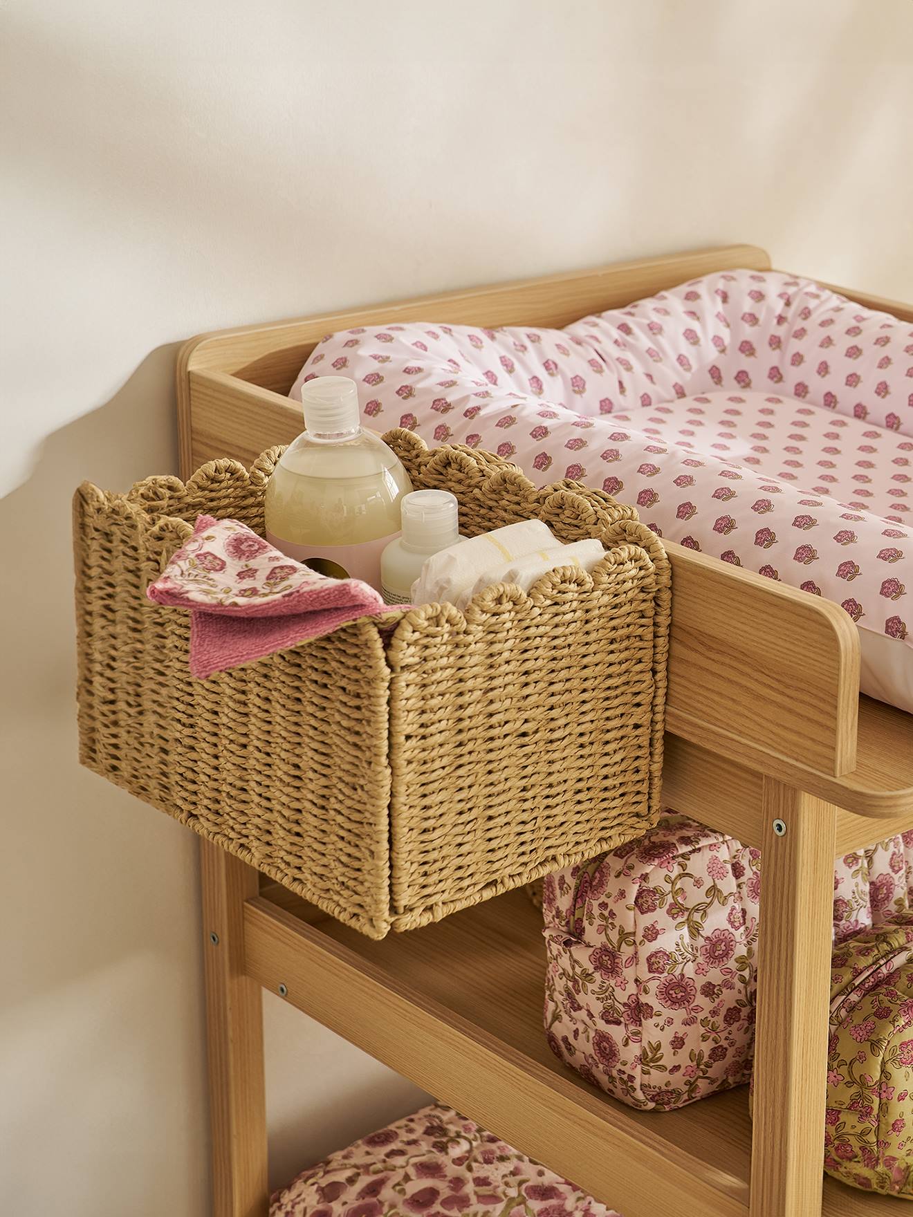 Opbergmand voor luiertafel FESTON beige