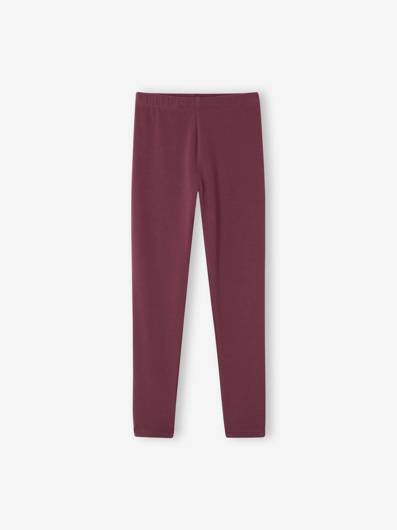 Lange meisjeslegging pruim
