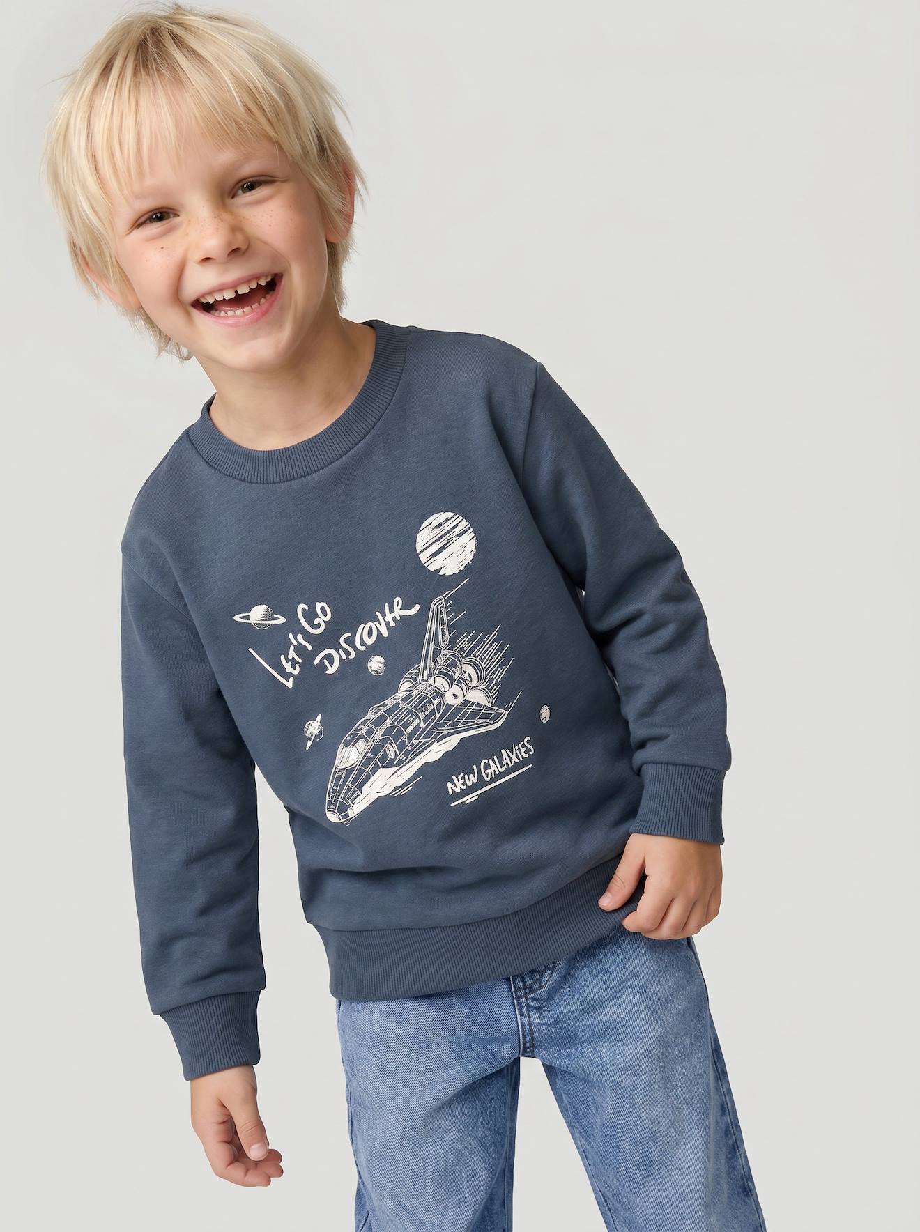 Jongenssweater met print voorop nachtblauw