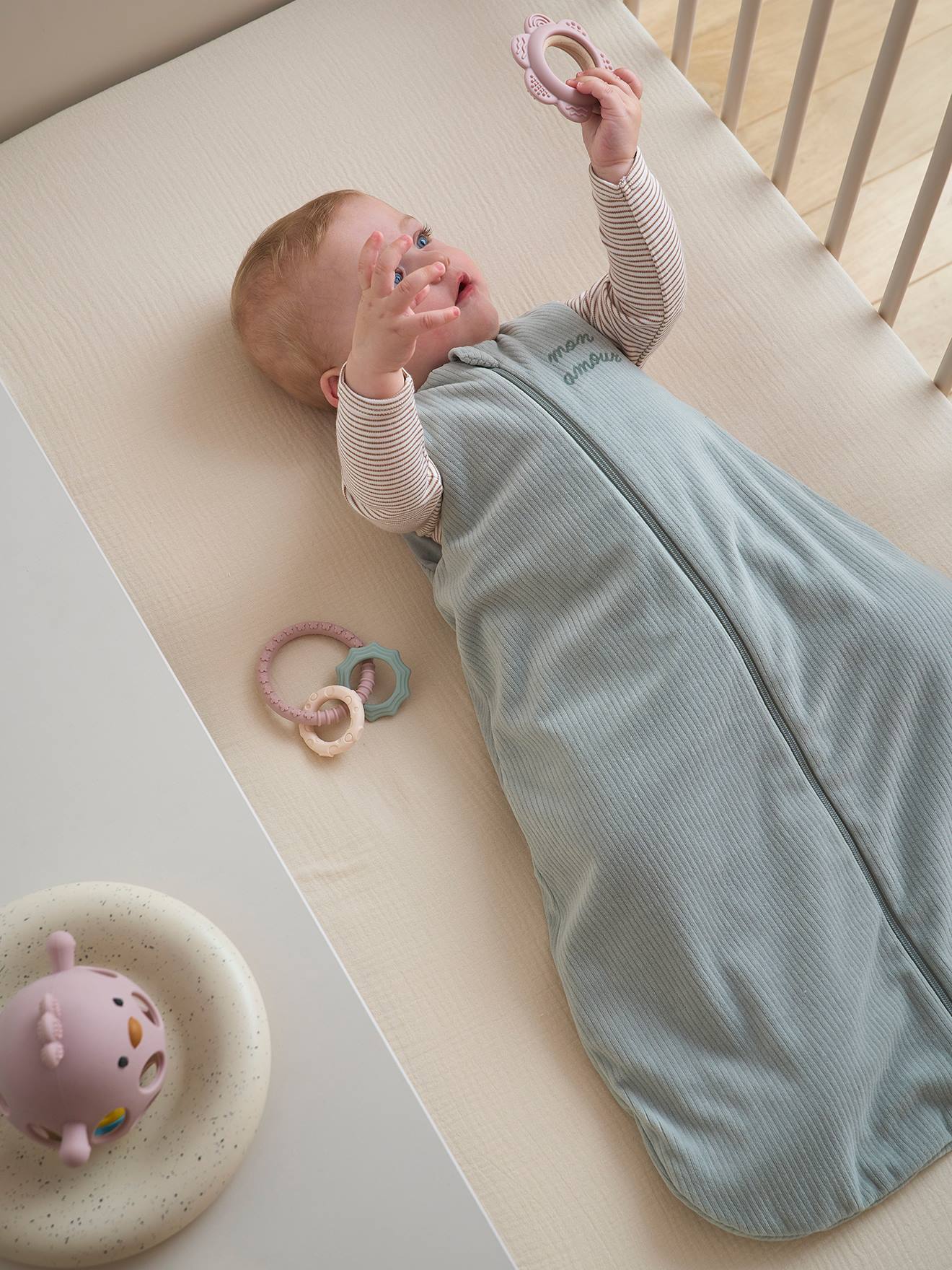 Corduroy babyslaapzak saliegroen