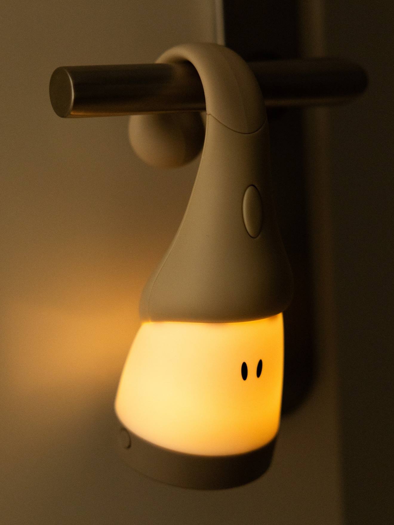 Nachtlampje Pixie Torch BEABA zandbeige
