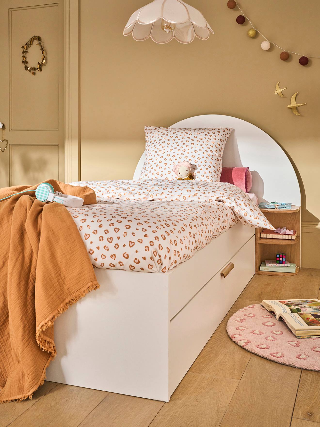 Kinderbed 90x190cm met opbergruimtes + omkeerbaar nachttafel Japi wit