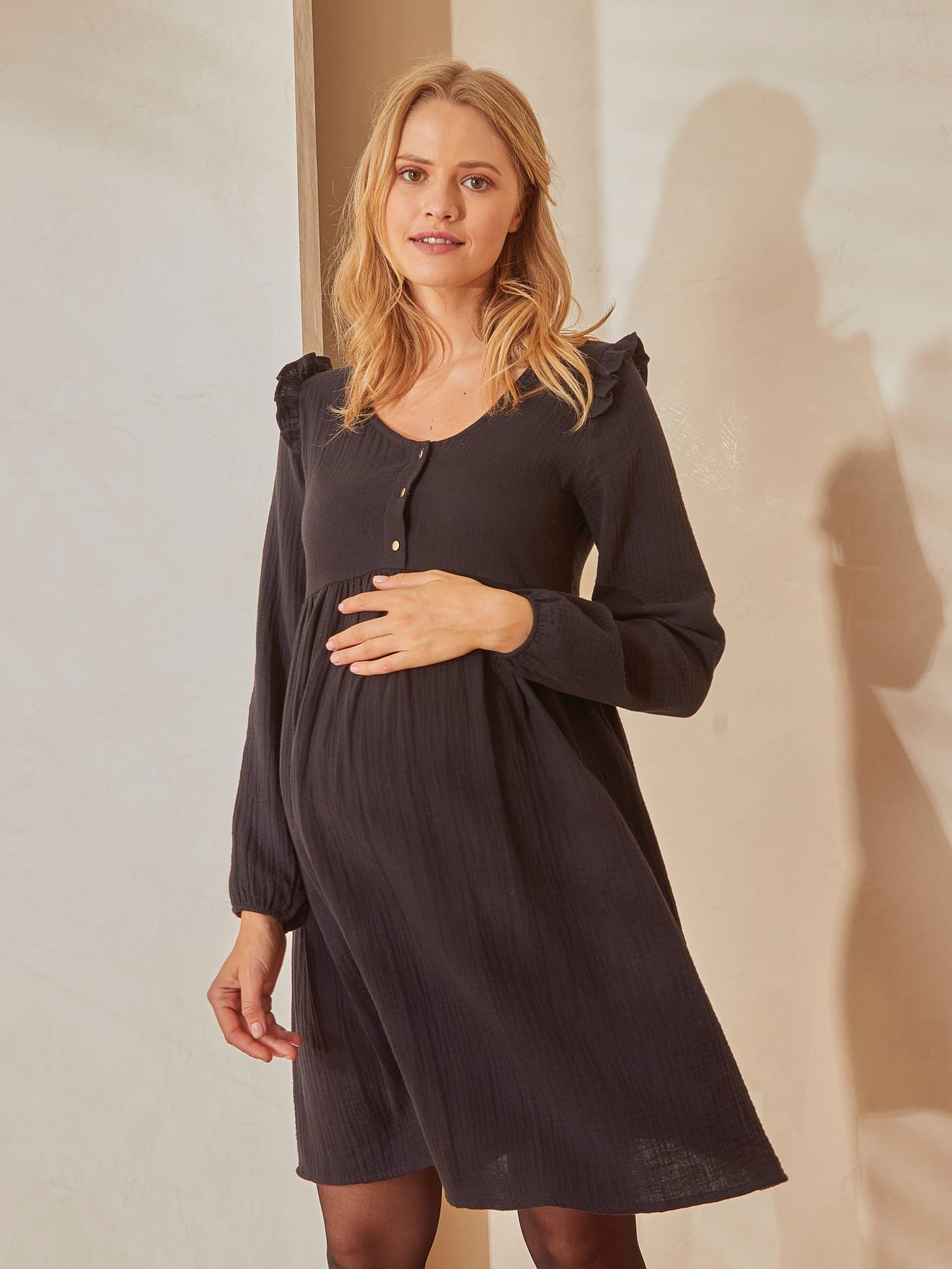 Korte jurk van katoengaas zwangerschap en borstvoeding zwart