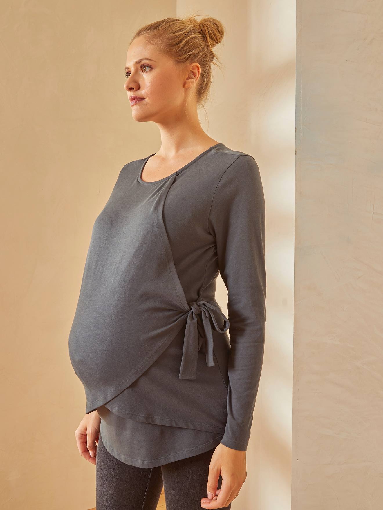 Cross-over-T-shirt voor zwangerschap en borstvoeding groen - zie staal
