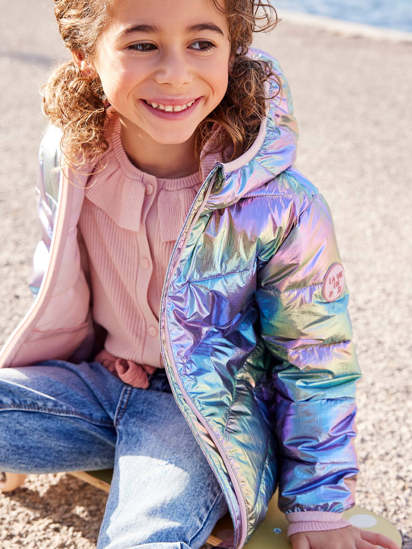 Lichtgewicht jas met iriserend effect voor meisjes regenboog metallic