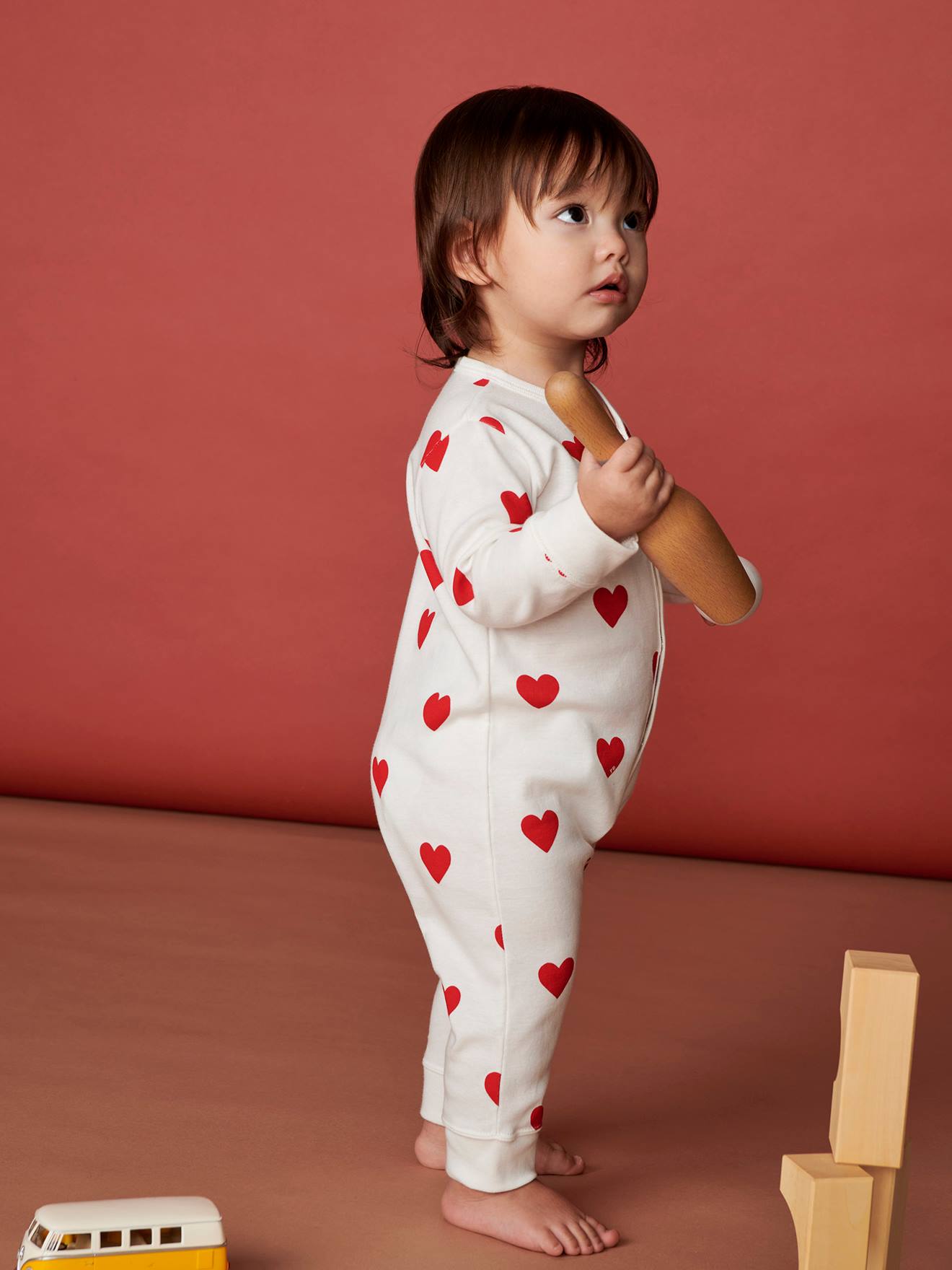 Biologisch katoenen baby pyjama PETIT BATEAU wit hartjesprint afbeelding