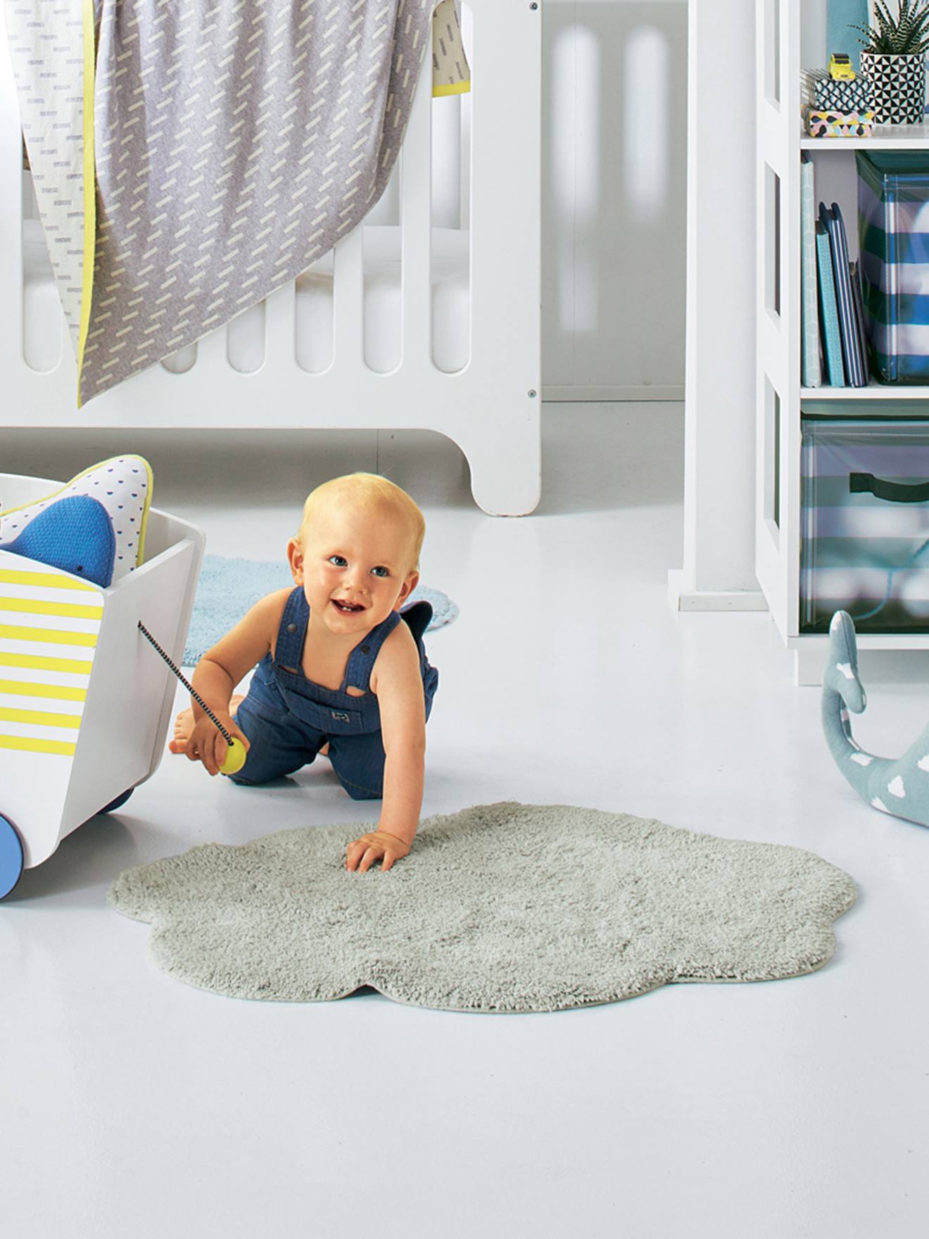 Badstof mat voor babykamer grijs licht
