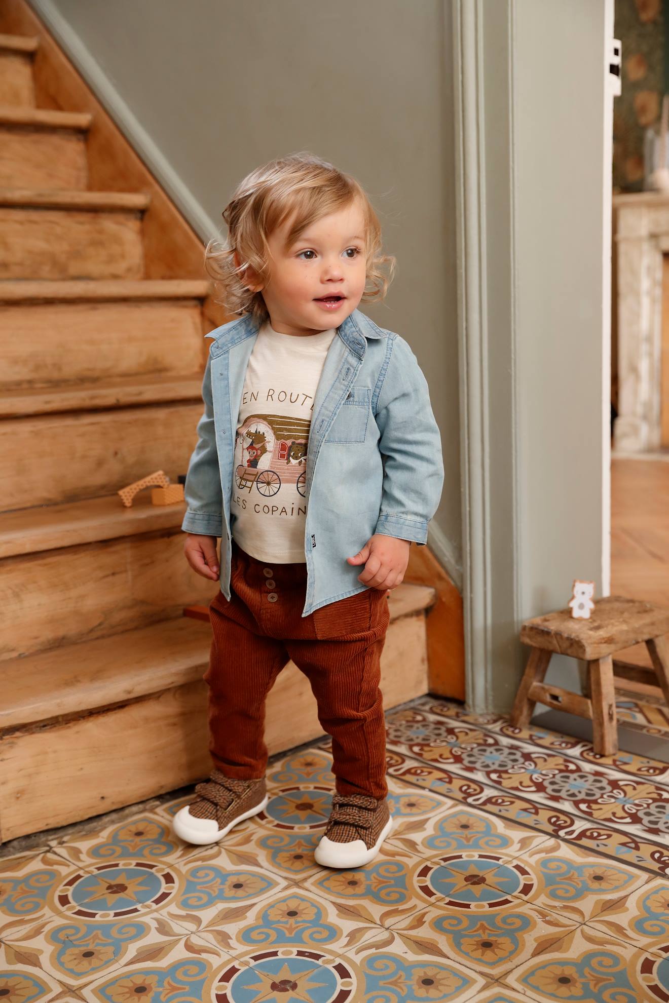 Personaliseerbare denim baby jongens overhemd gebleekte denim afbeelding