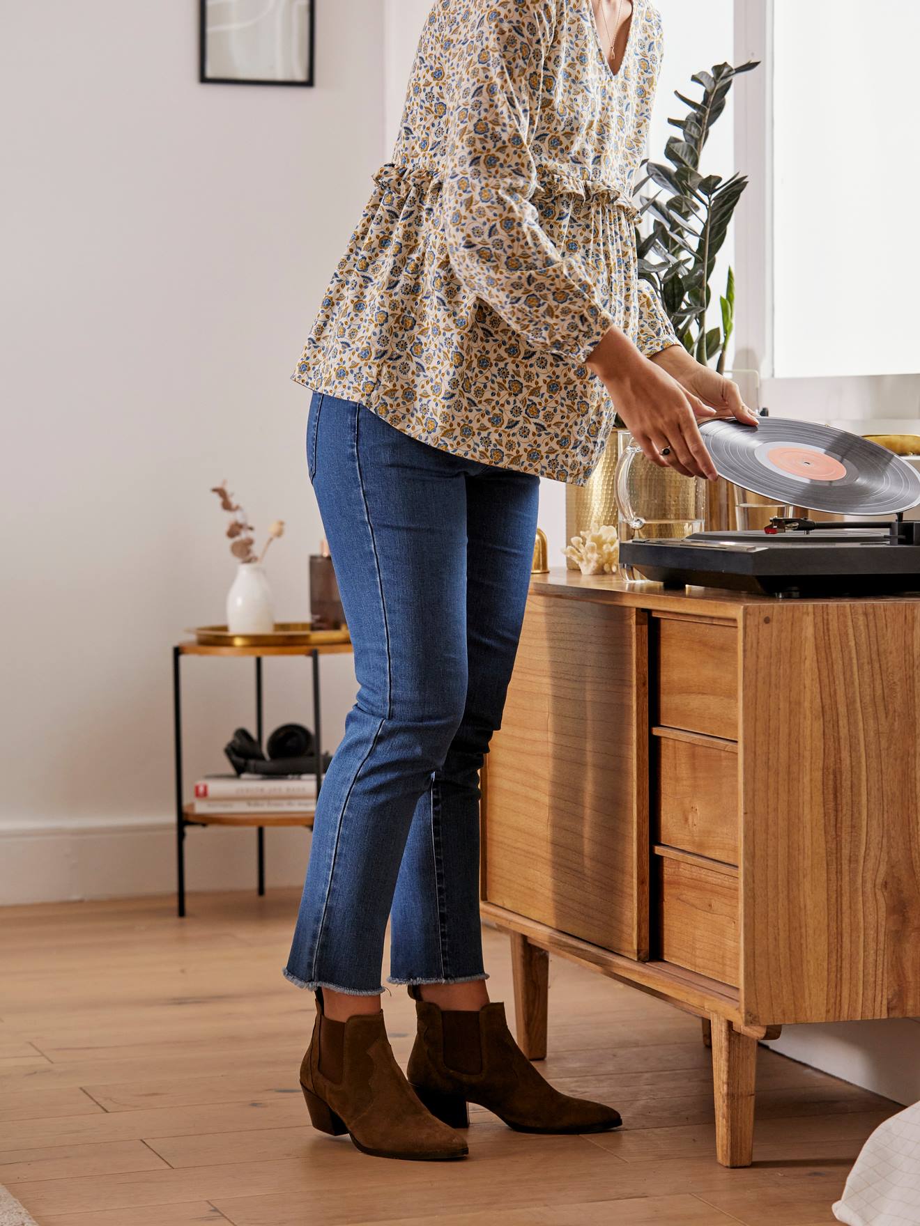 Rechte gerafelde zwangerschapsjeans met 68 cm binnenbeenlengte bleu denim