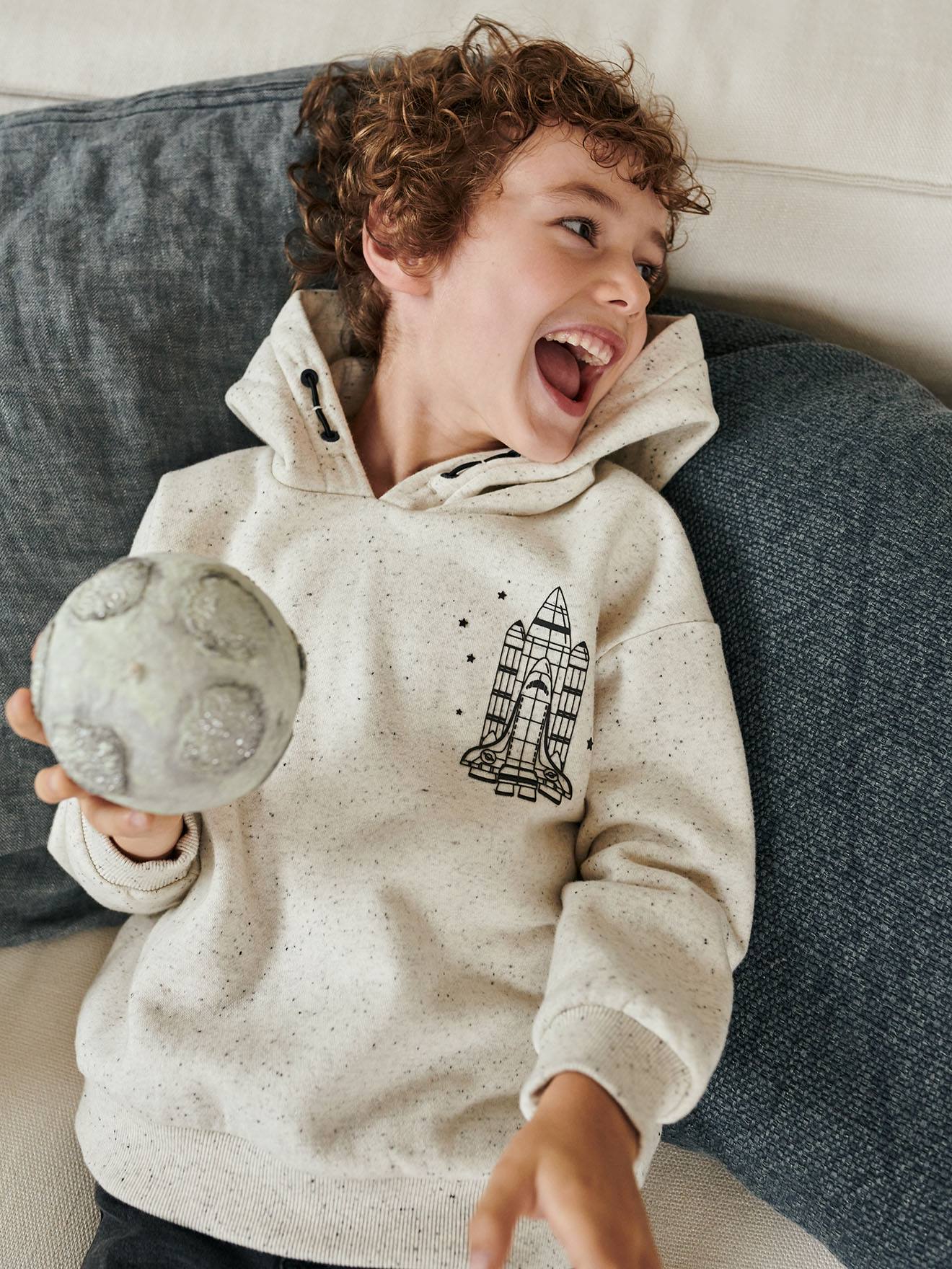 Jongens hoodie met space shuttle ontwerp in reli'f met fleece-effect ecru
