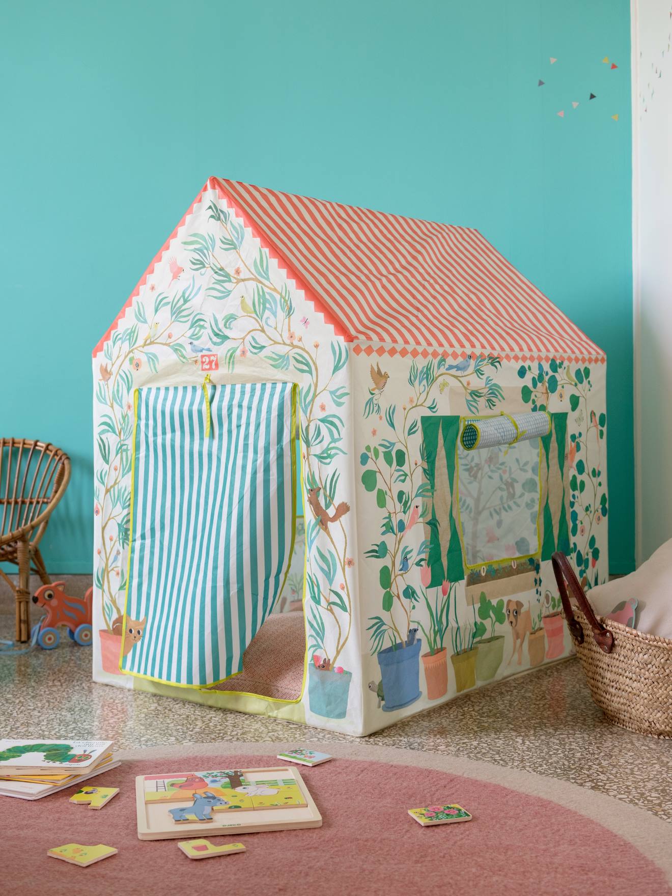 Huis Tinou - speeltent - DJECO wit afbeelding