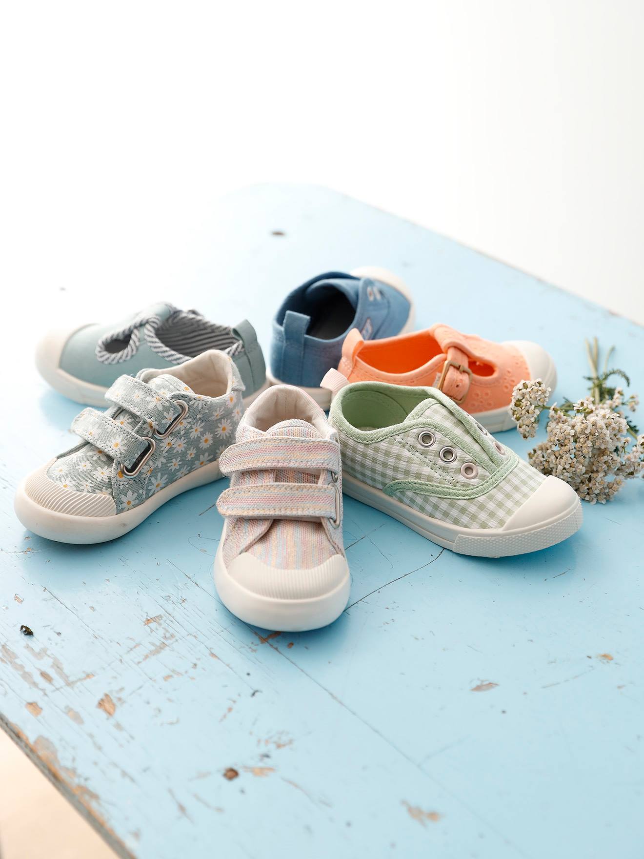 Stoffen elastische sneakers babymeisje saliegroen