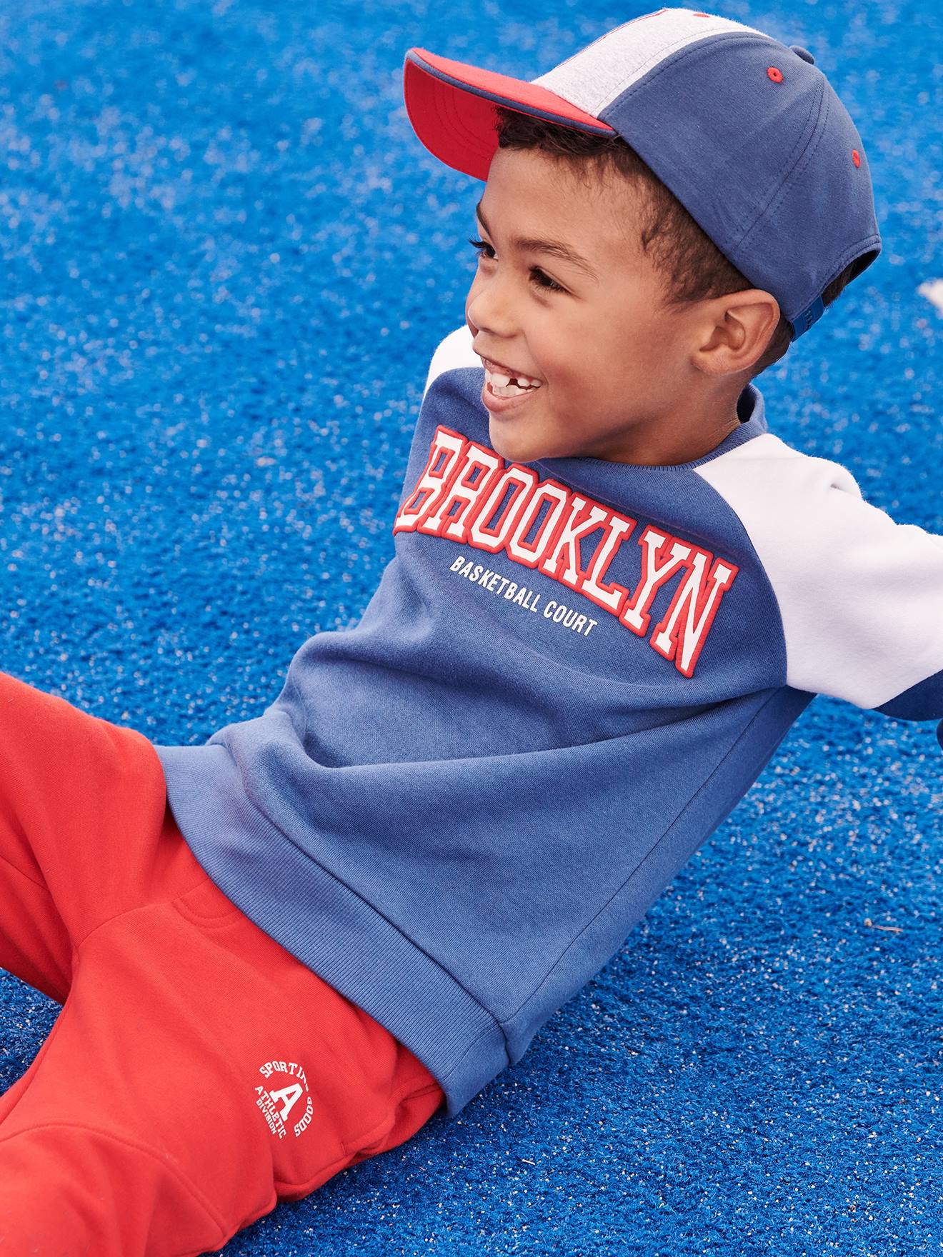 Jongenssweater met colourblock en team Brooklyn opdruk koningsblauw