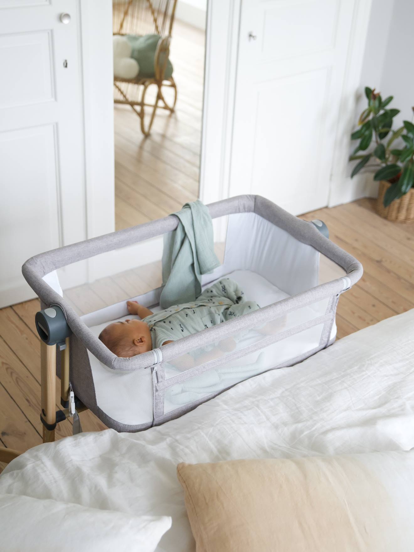 Co-sleeping wieg VERTBAUDET grijs afbeelding