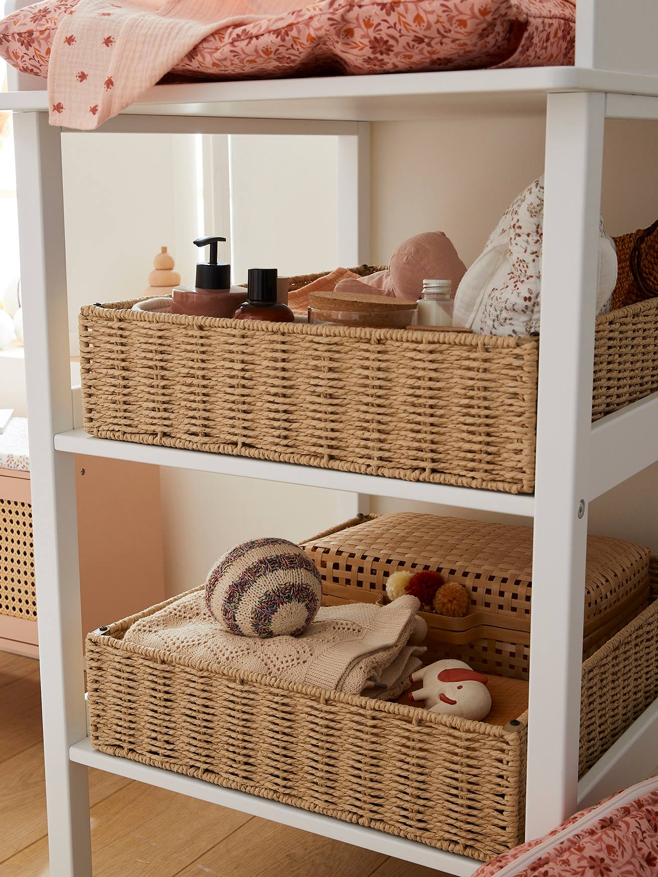 Opbergmand voor luiertafel beige