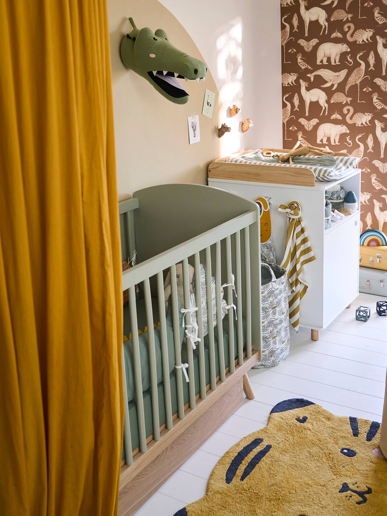Babybed met spijlen CONFETTI groen