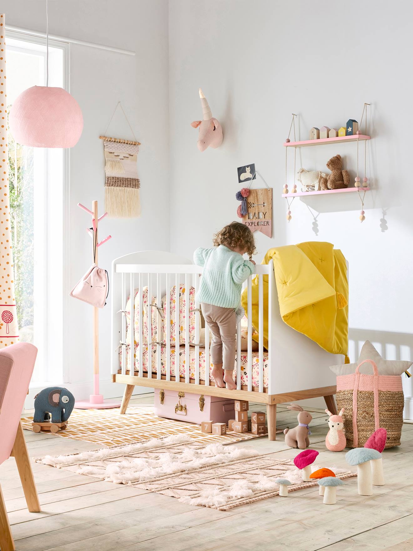 Babybed met spijlen CONFETTI wit