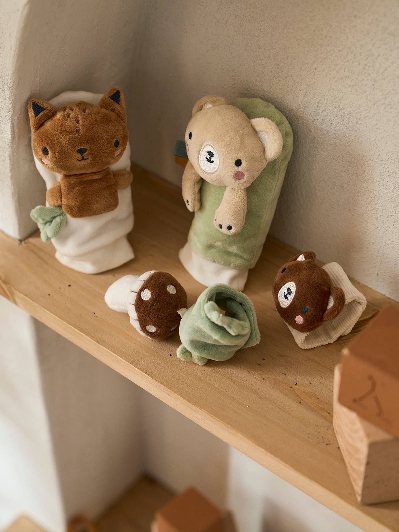 Hand en voet rammelaar GREEN FOREST bruin