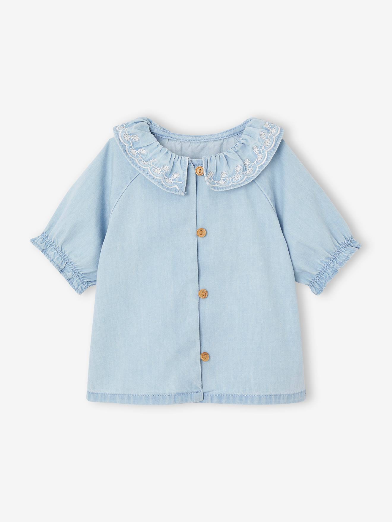 Babyblouse in light denim met geborduurd kraagje gebleekt denim