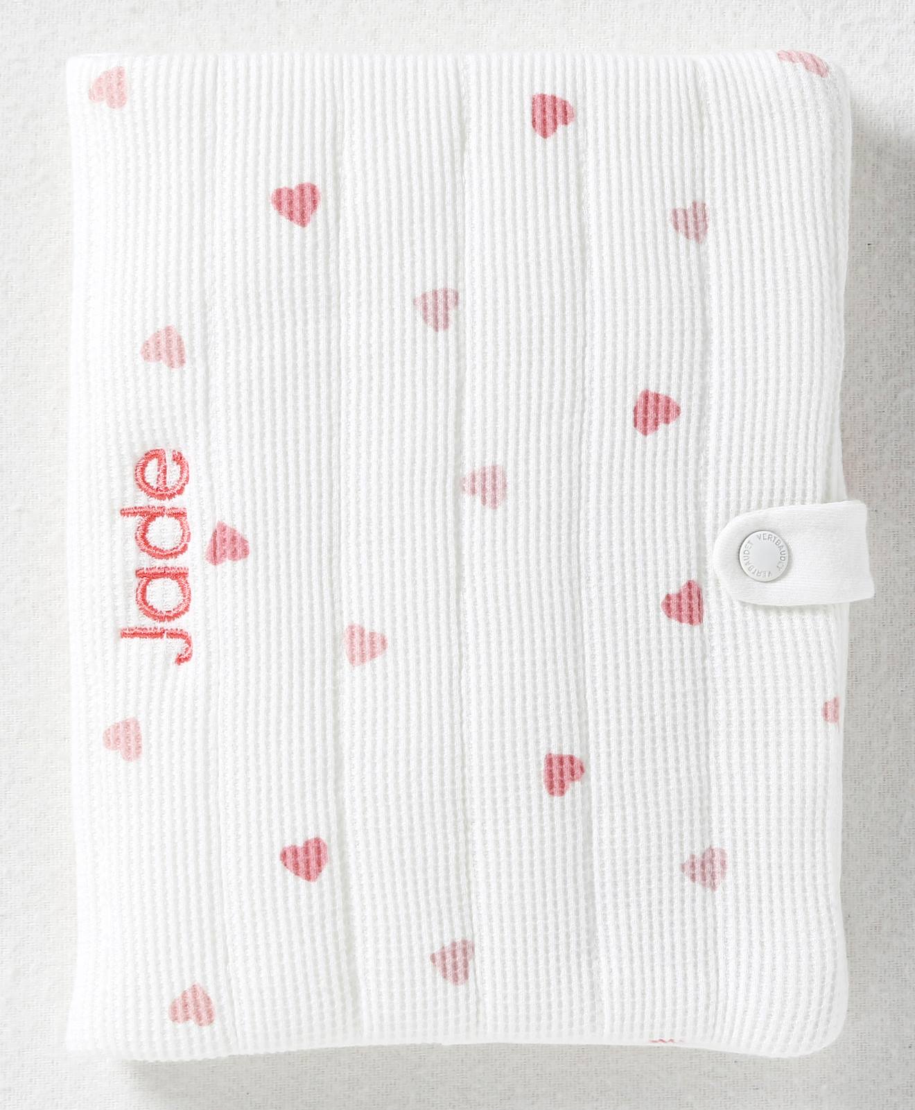 Hoesje voor groeiboekje hartjesprint