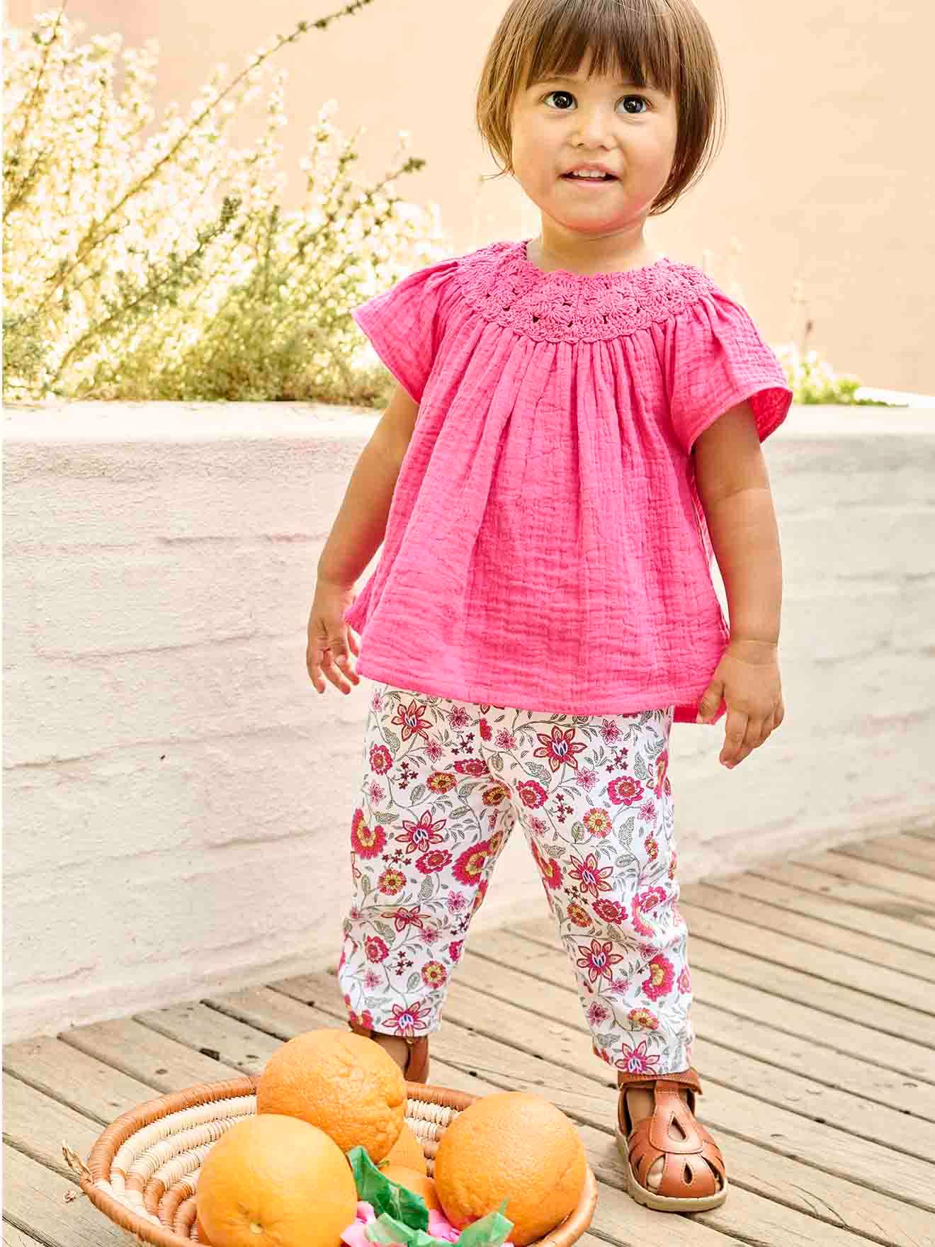 Babybroekje met bloemmotief en elastische tailleband ecru
