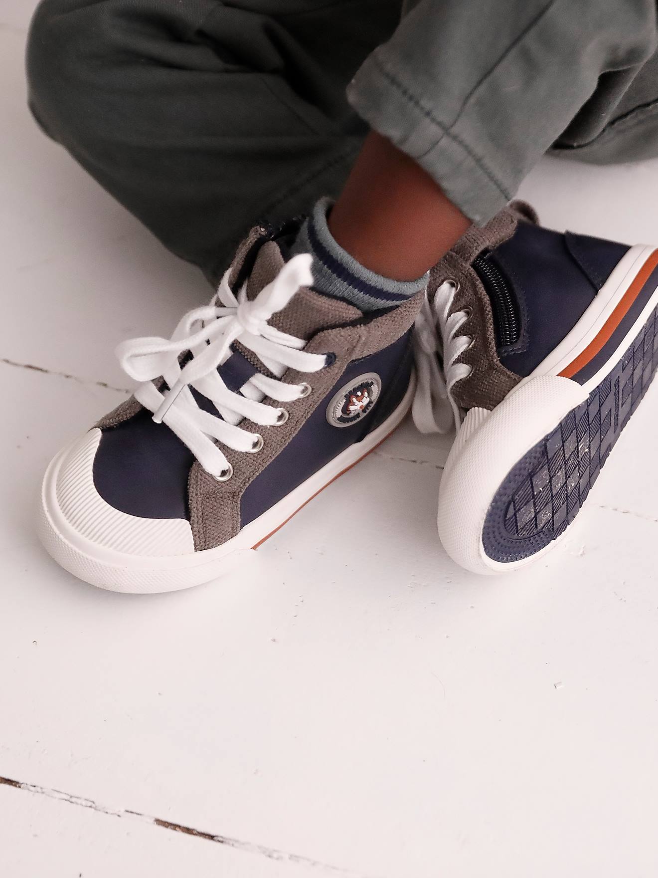 Hoge sneakers met veters en rits veel blauw