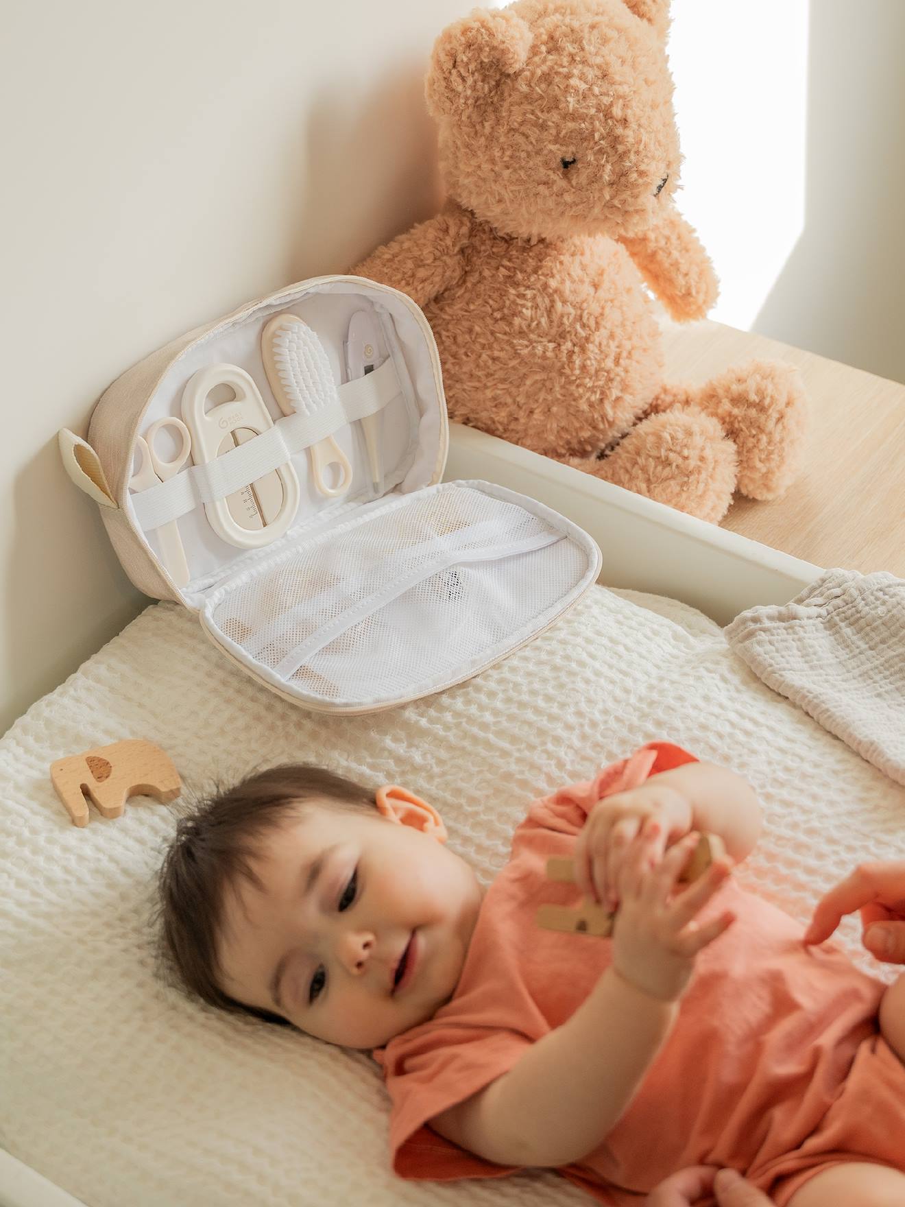 Etui en toiletartikelen baby BABYMOOV zandbeige