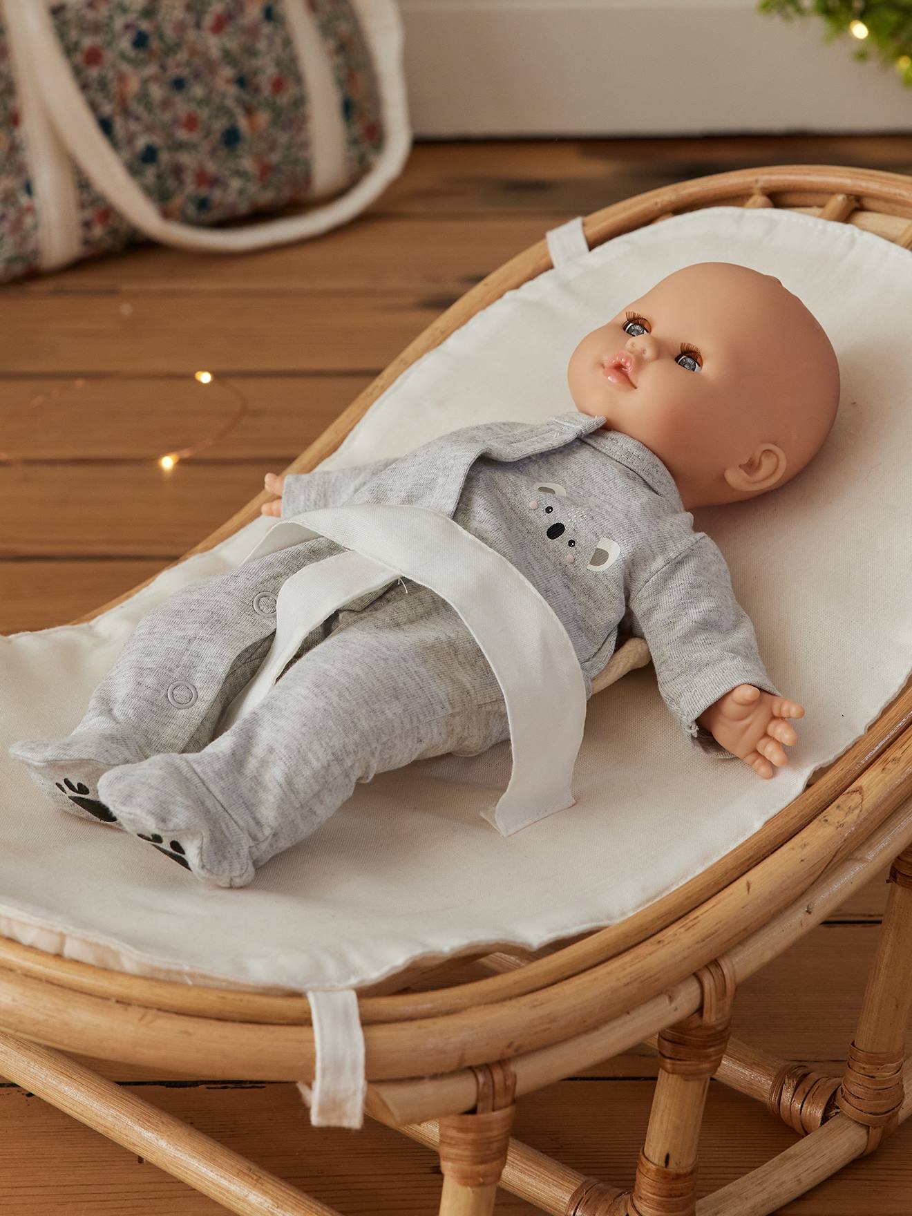 Pop Paola Reina 30 cm meerkleurig