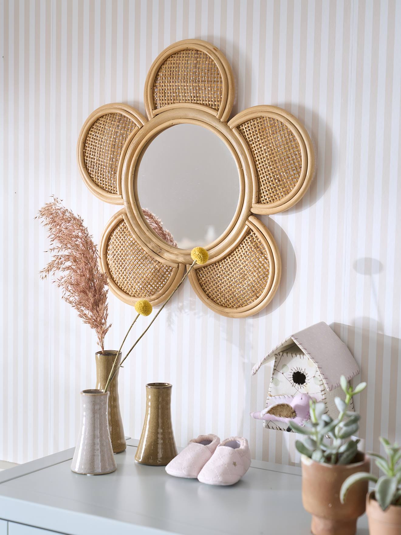 Rotan en riet spiegel Bloem goudbeige