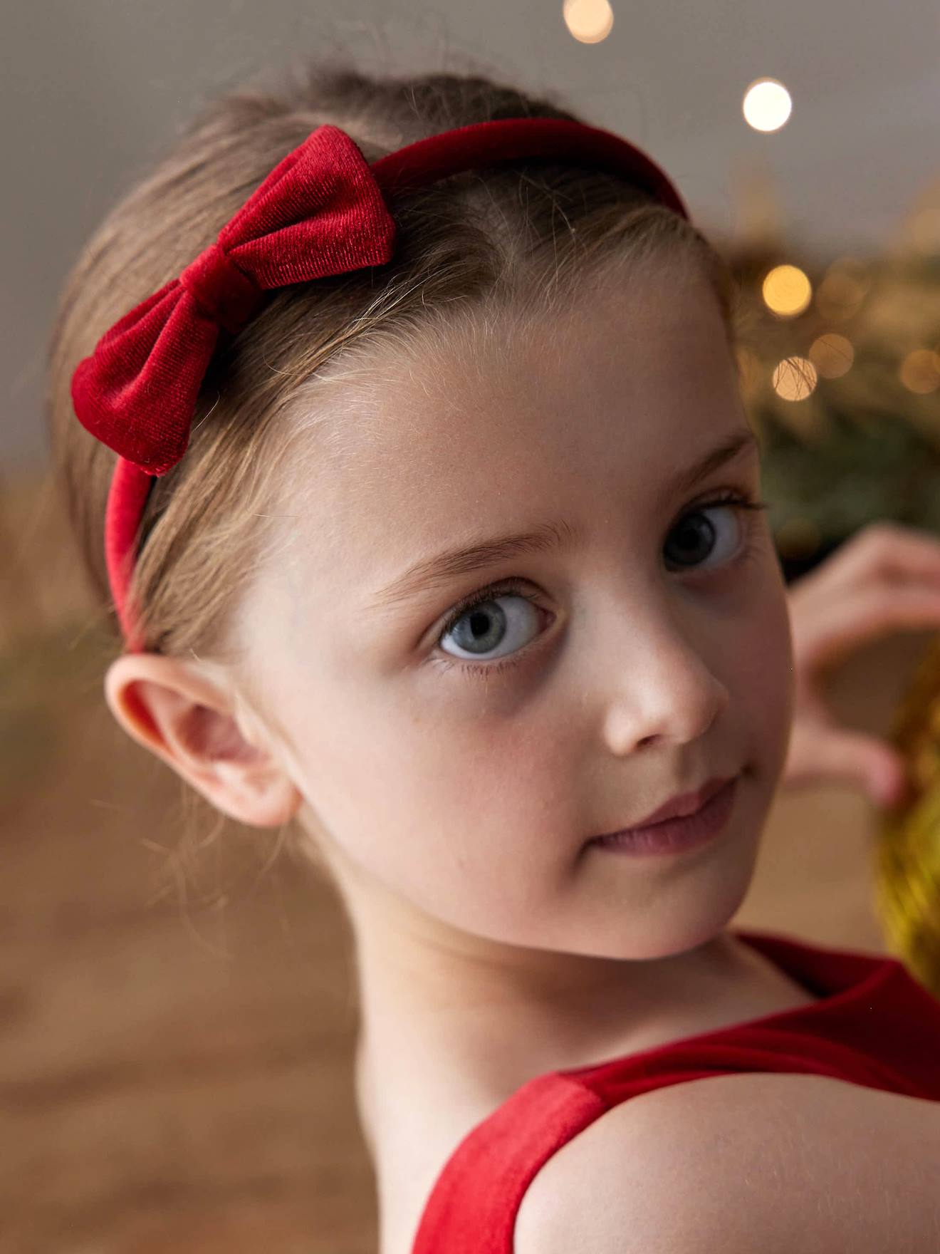 Set met fluwelen haarband en scrunchie rood afbeelding