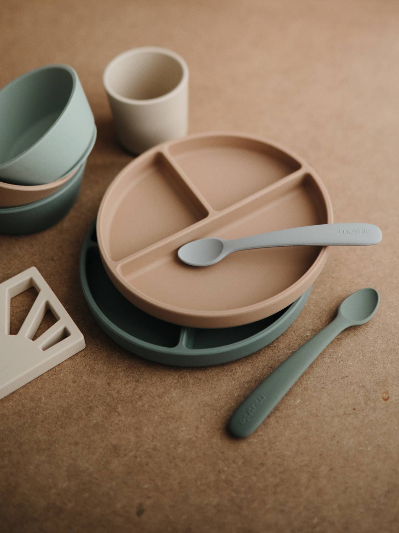 MUSHIE Silicone Vakkenbord beige