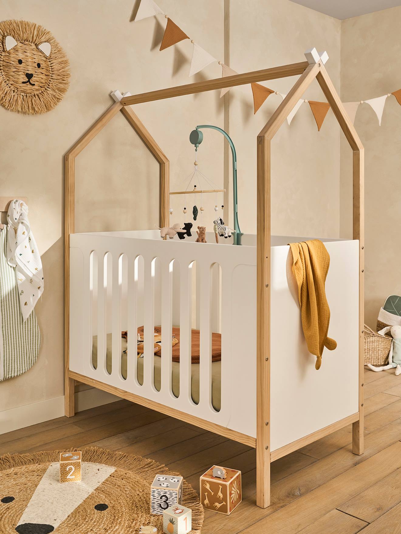 Baby-bedje COCONUT te veranderen in slaapbank wit afbeelding