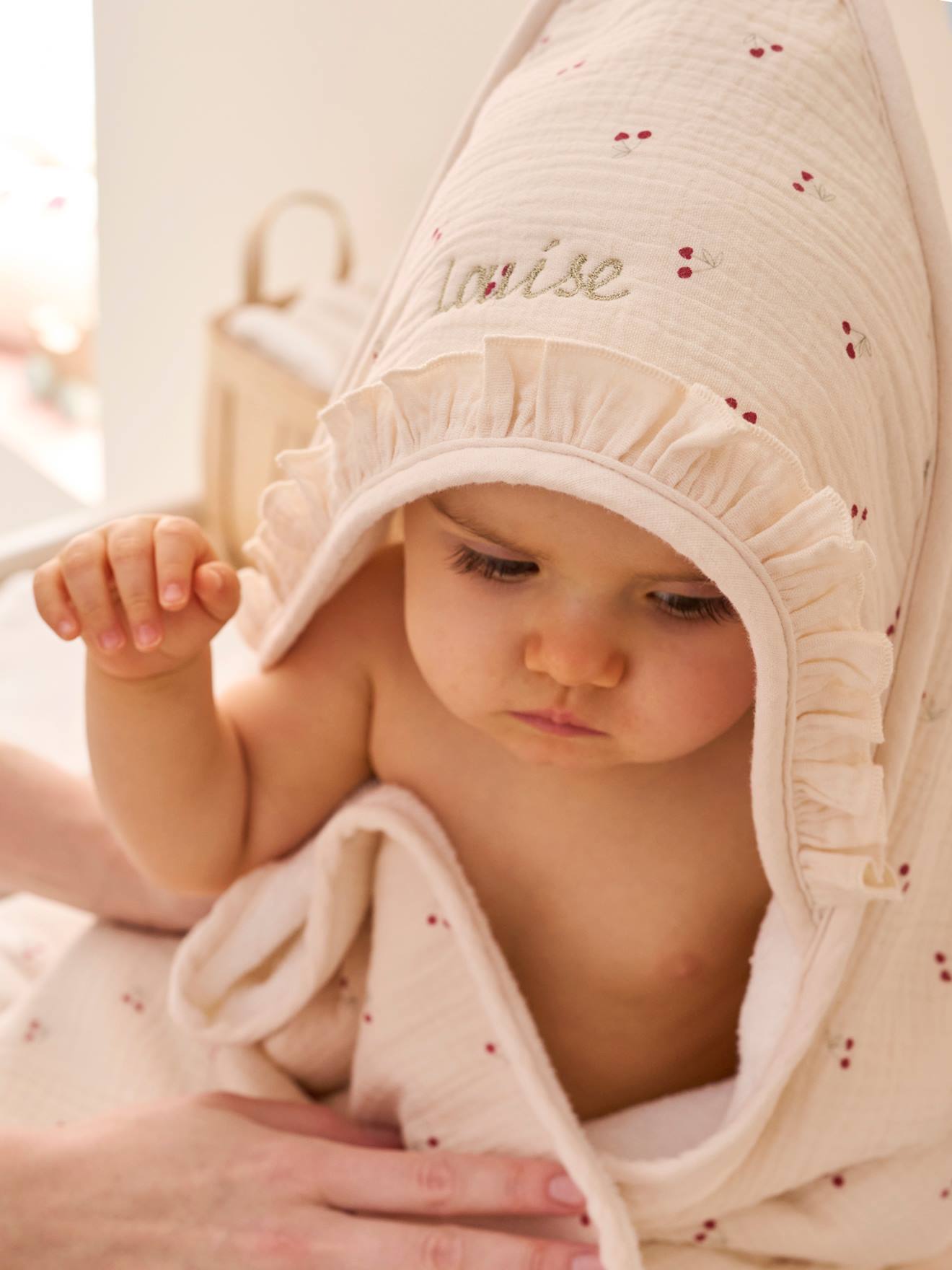 Personaliseerbare badcape + washand CHERRY beige, bedrukt afbeelding