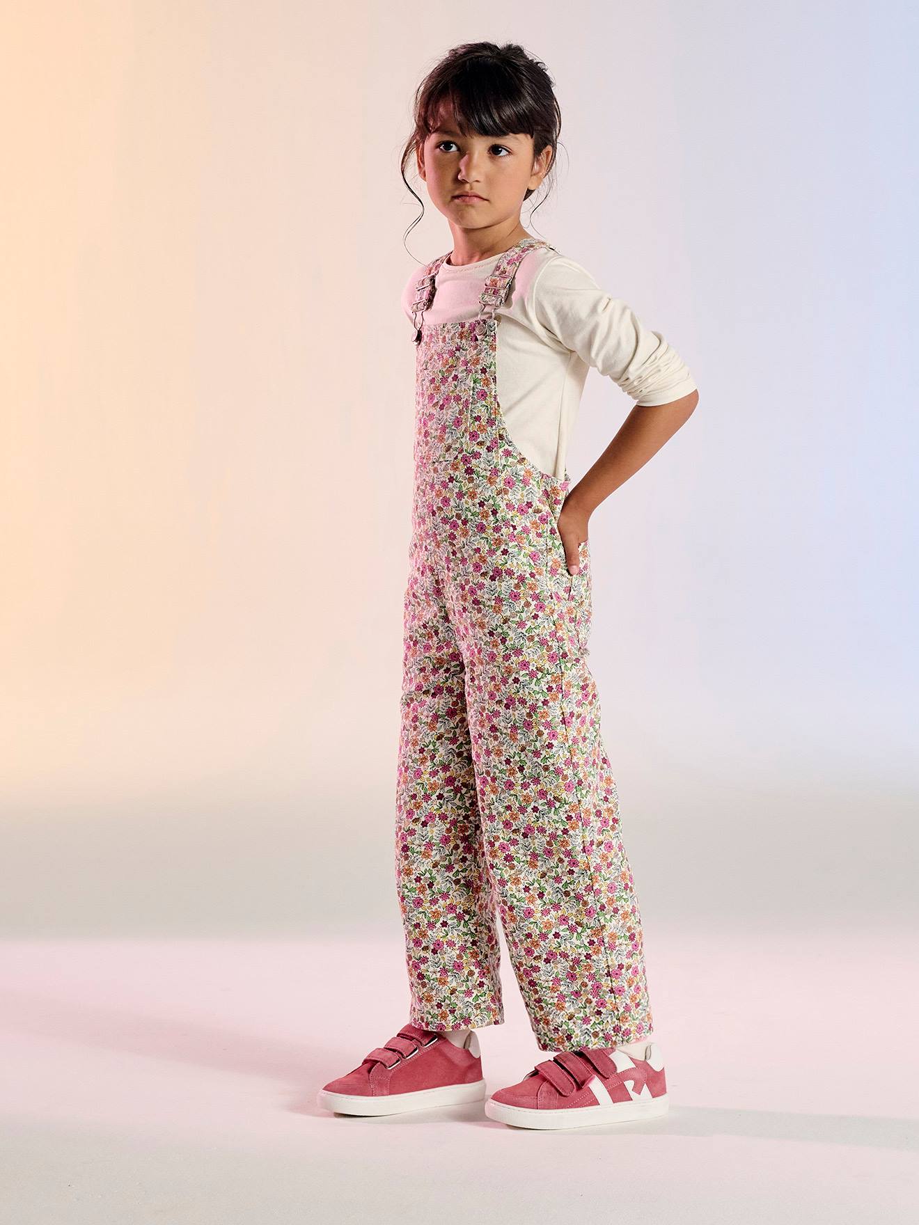 Meisjestuinbroek met print meerkleurig afbeelding