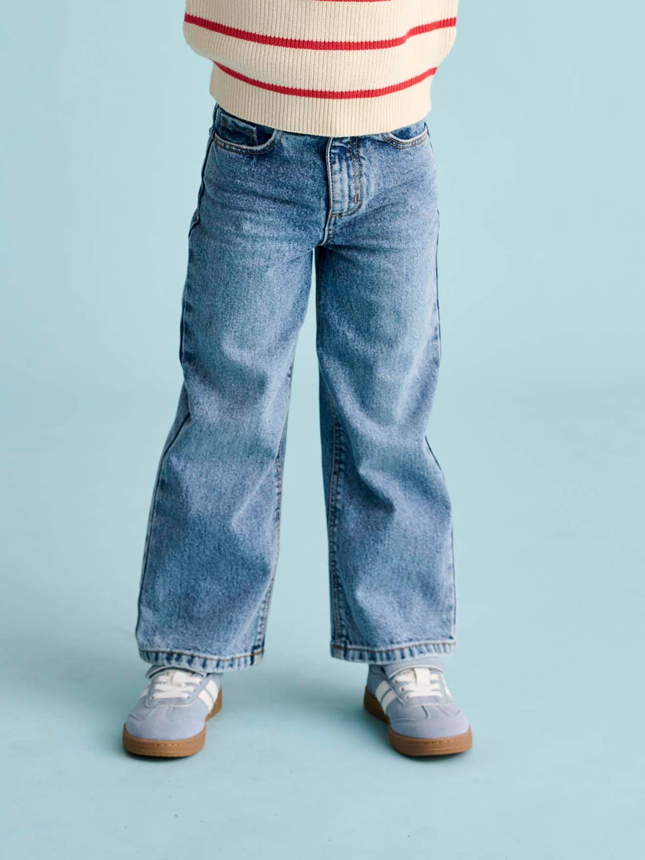 Wijde meisjesjeans medium lichaamsbouw middenblauw afbeelding