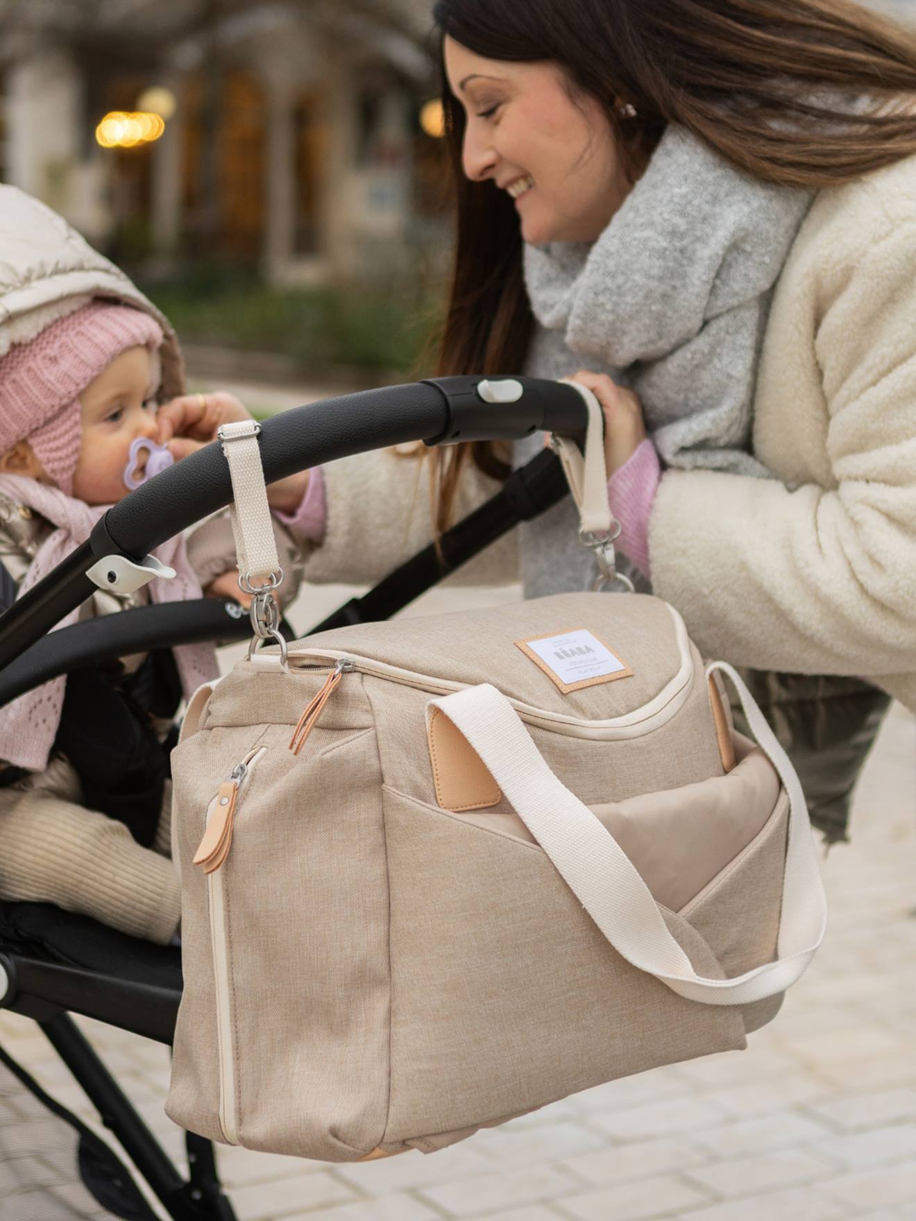 Luiertas Sydney II van BEABA beige, bedrukt afbeelding