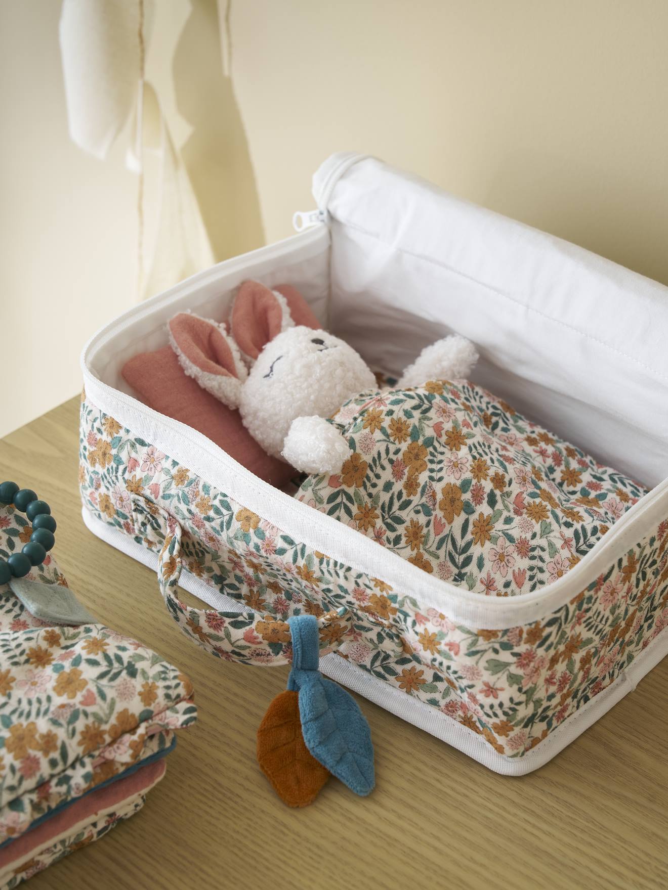 Aanpasbaar koffertje met knuffel RETRO FLOWER geel