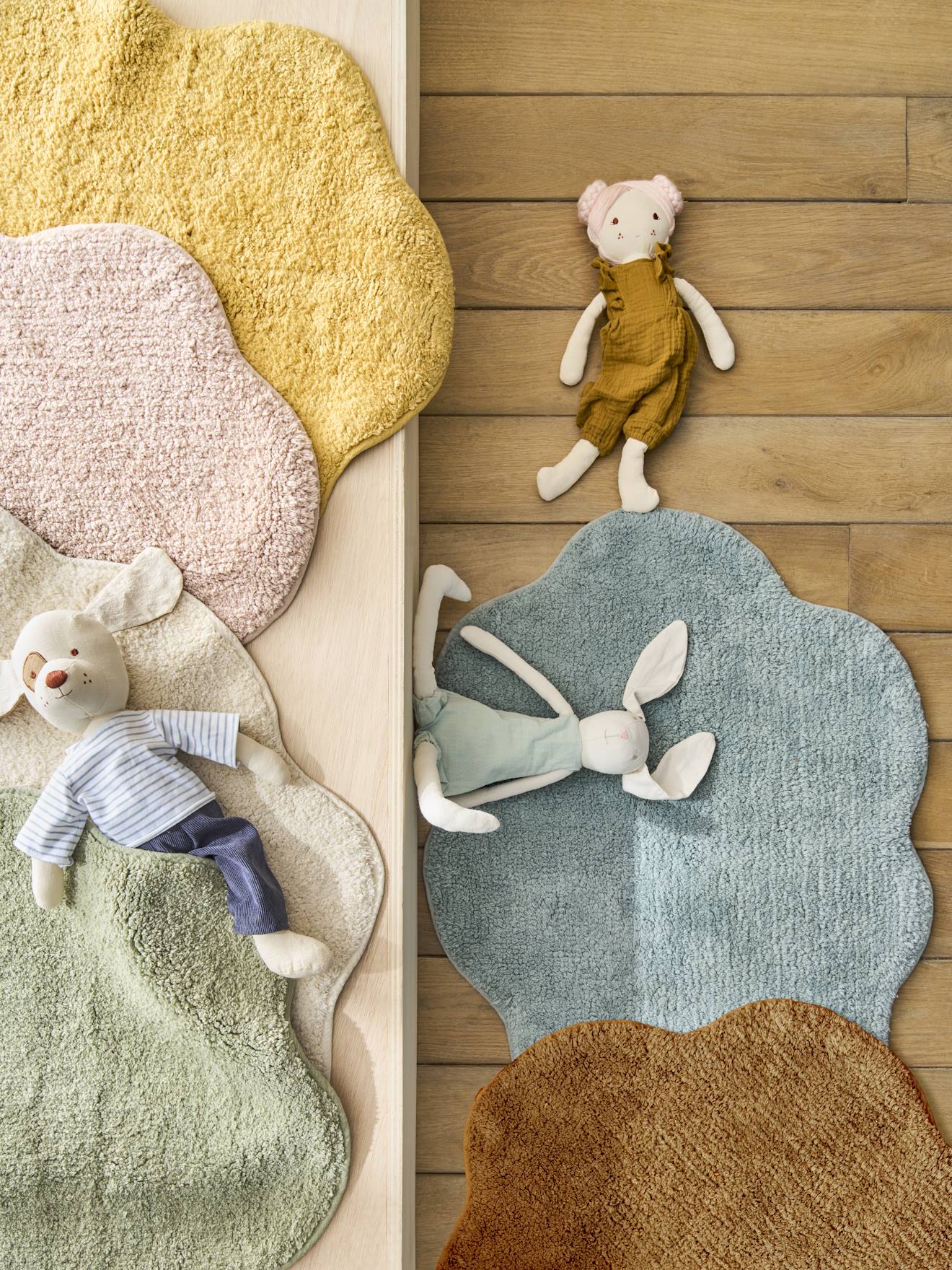 Badstof mat voor babykamer saliegroen