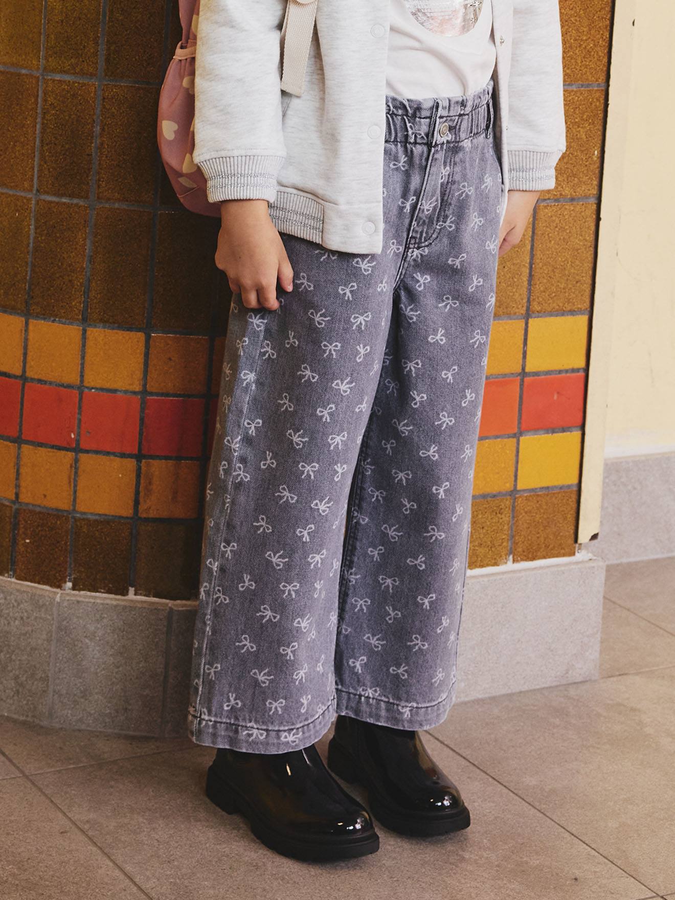Wijde jeans in paperbagstijl met bloemmotieven voor meisjes denimgrijs afbeelding