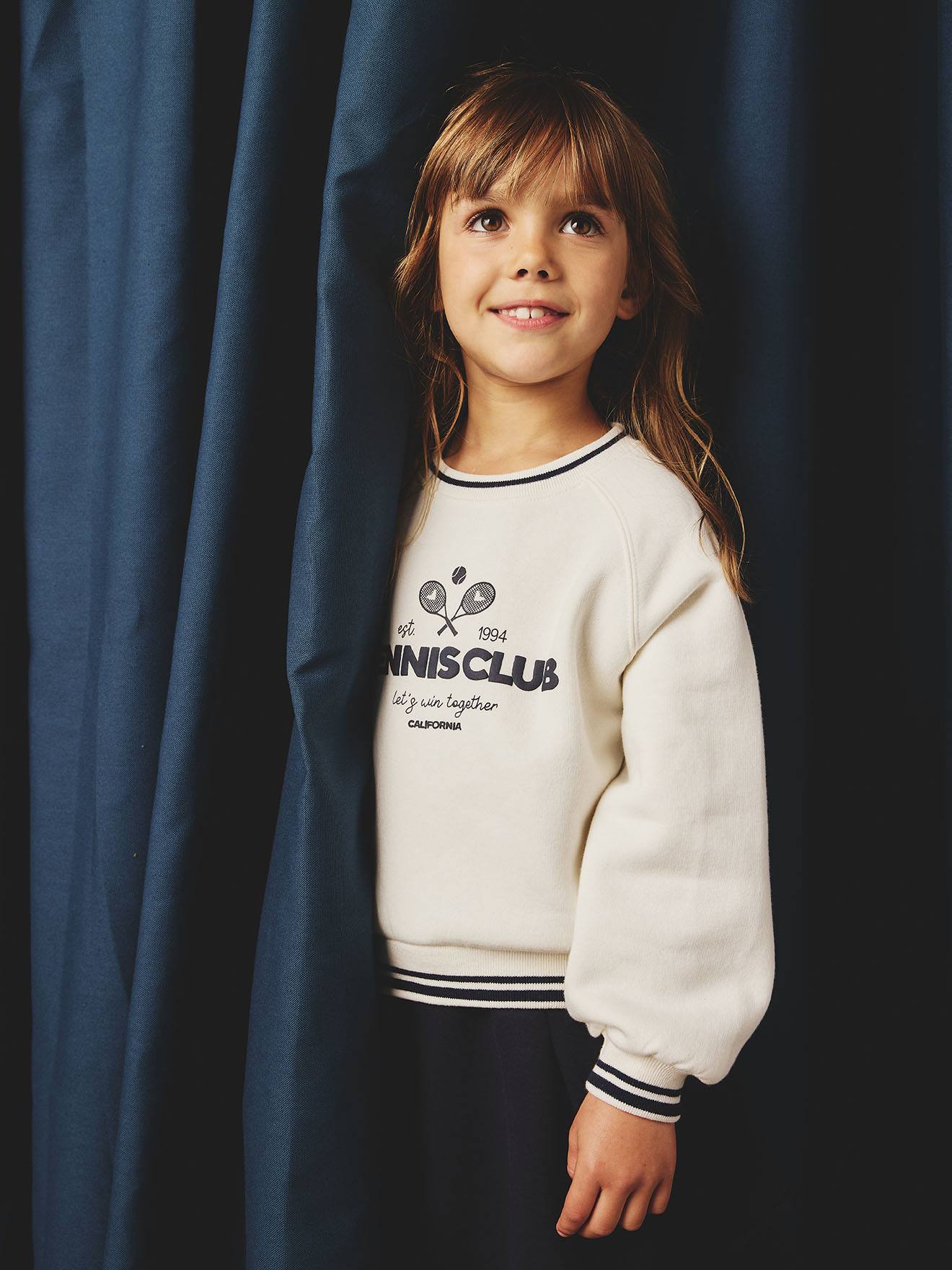 Sportieve sweater met tennisclub motief voor meisjes ecru afbeelding