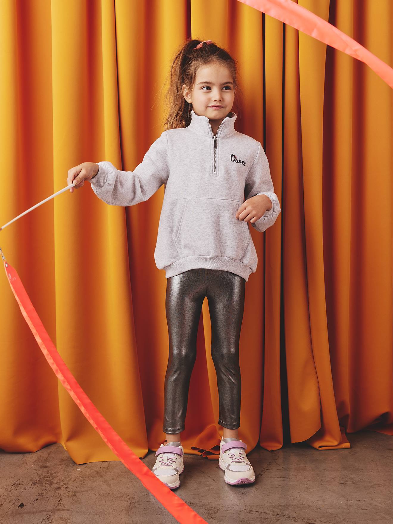 Set met sweater en metallic sportlegging voor meisjes gemêleerd grijs afbeelding