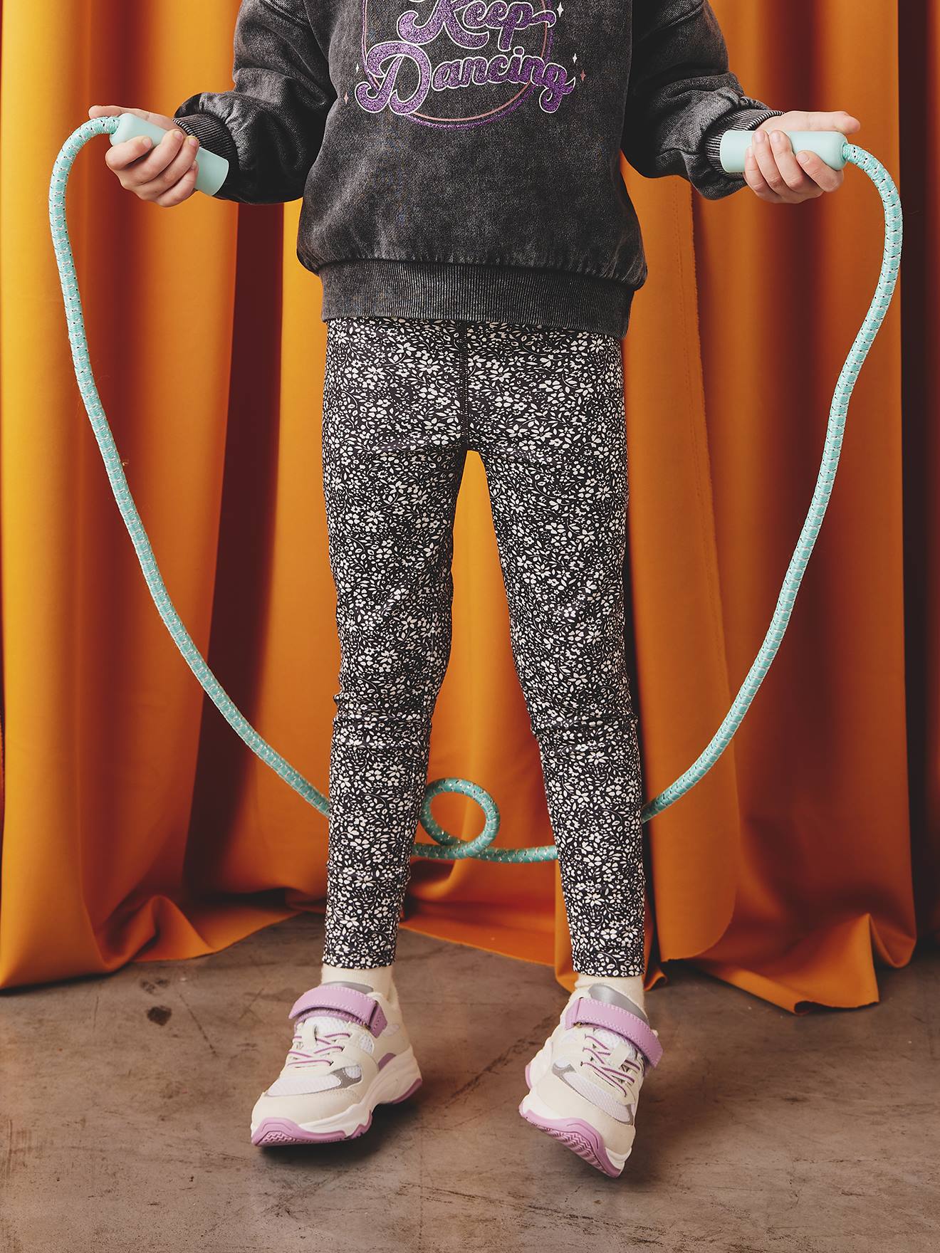 Technische sportlegging met print voor meisjes antraciet afbeelding