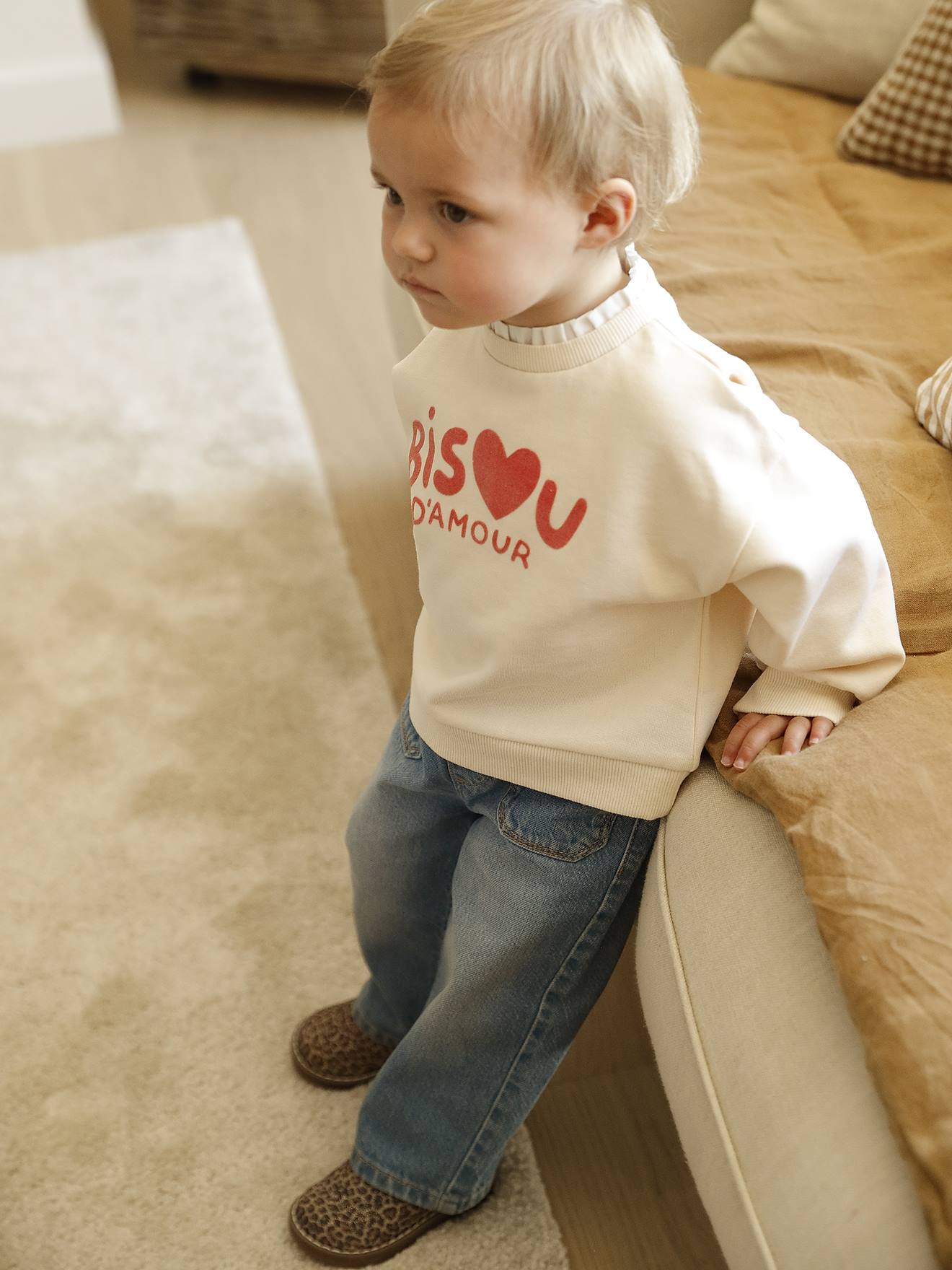Babyset met sweater en wijde jeans vanille afbeelding